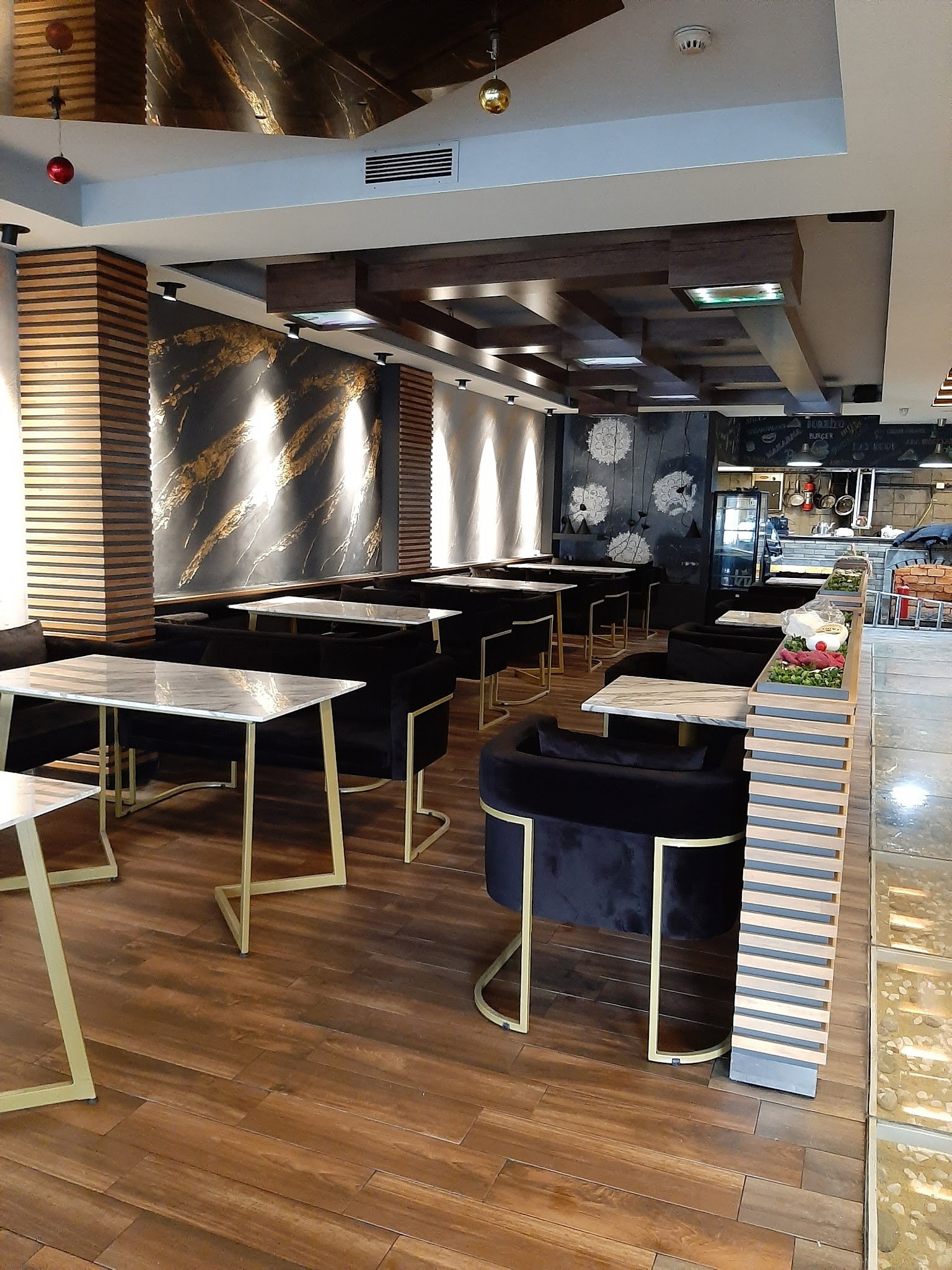 Wonders Lounge