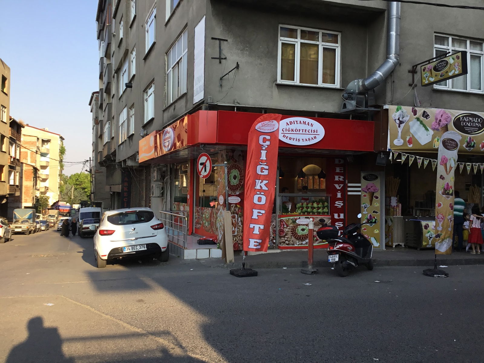 Adıyaman Çiğköftecisi Derviş Yaşar & Midyeji Enişte