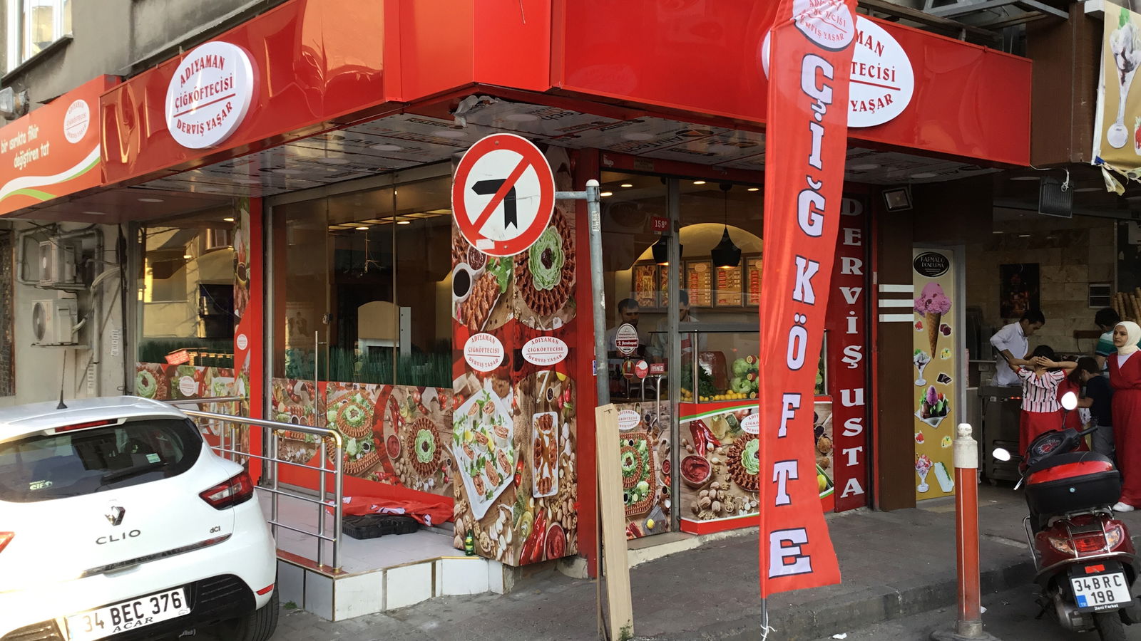 Adıyaman Çiğköftecisi Derviş Yaşar & Midyeji Enişte