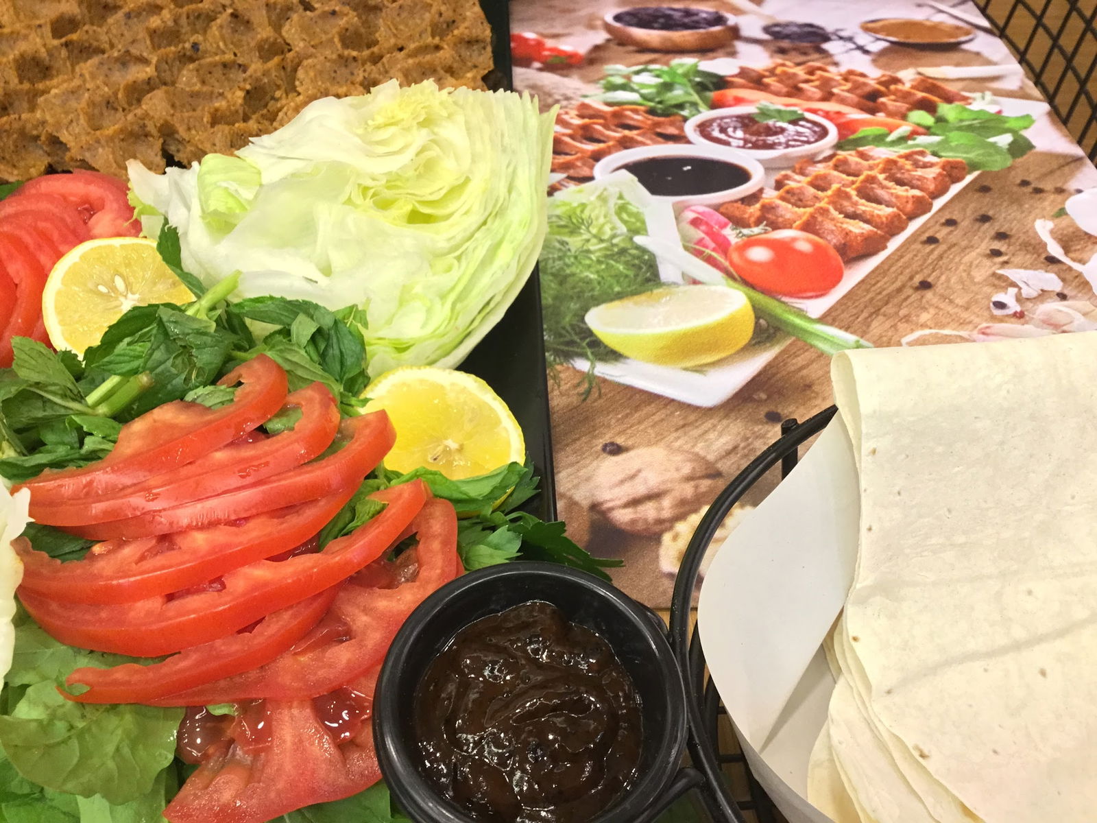 Adıyaman Çiğköftecisi Derviş Yaşar & Midyeji Enişte