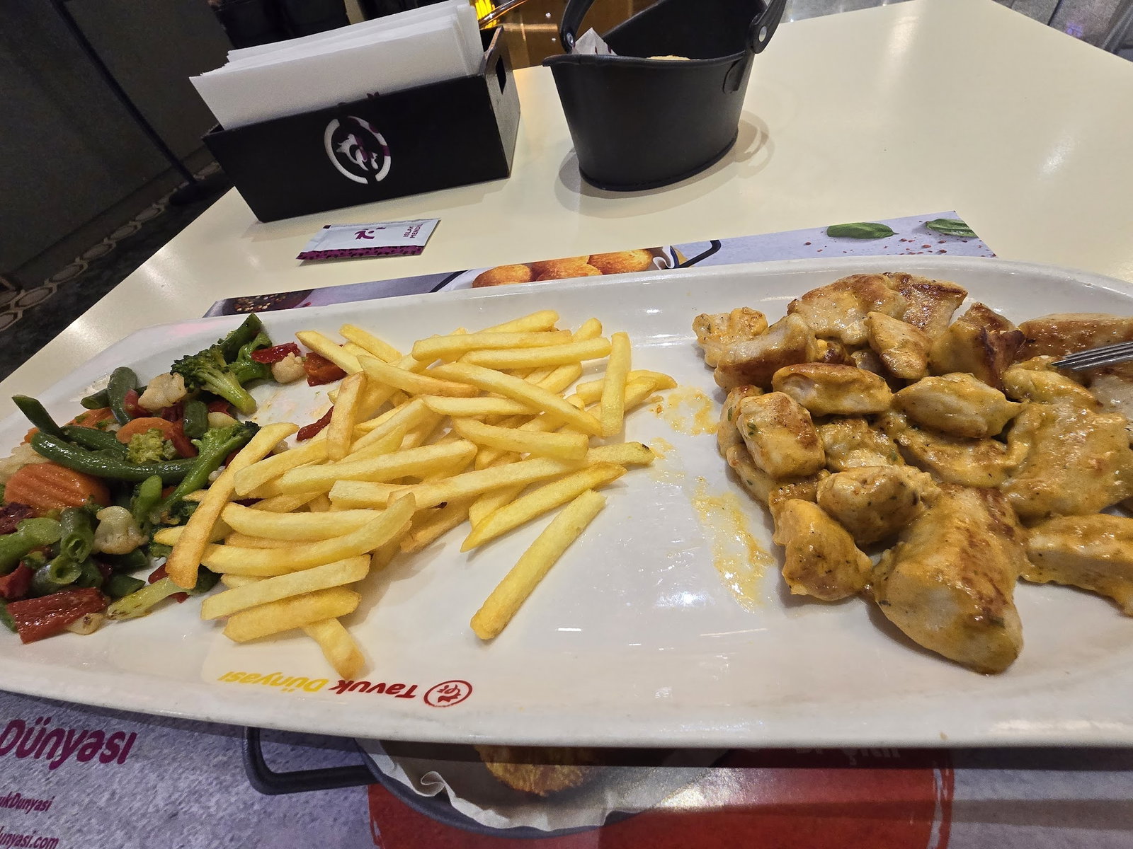 Tavuk Dünyası Cepa Avm Ankara