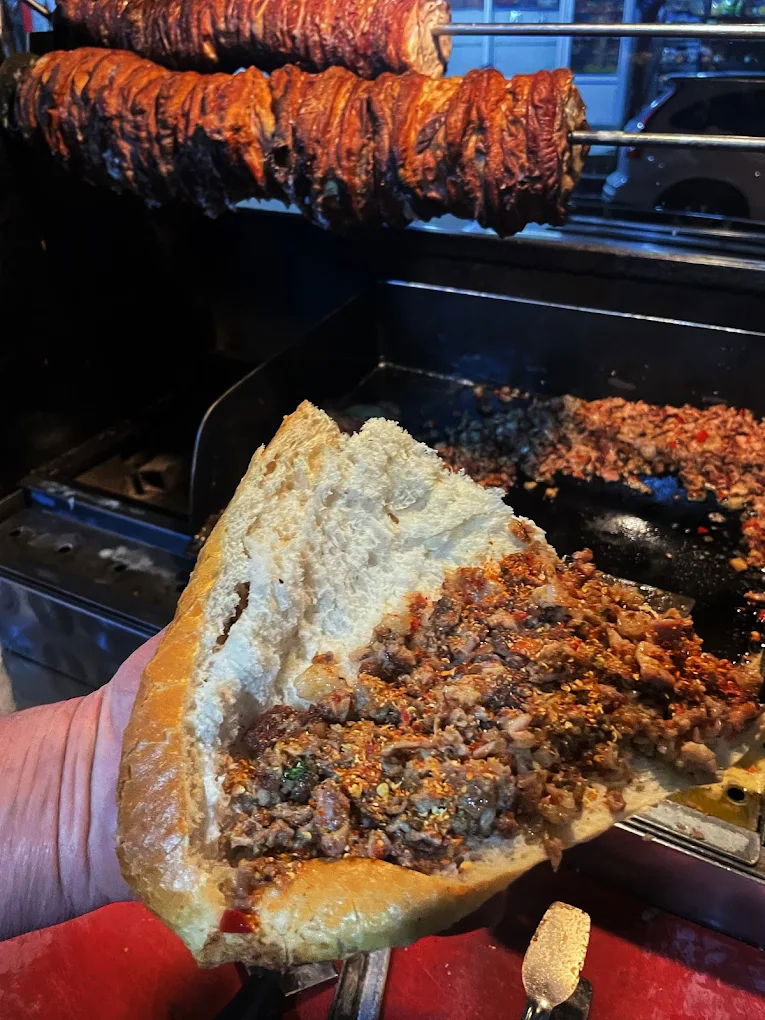 Kokoreç ci Serdar usta