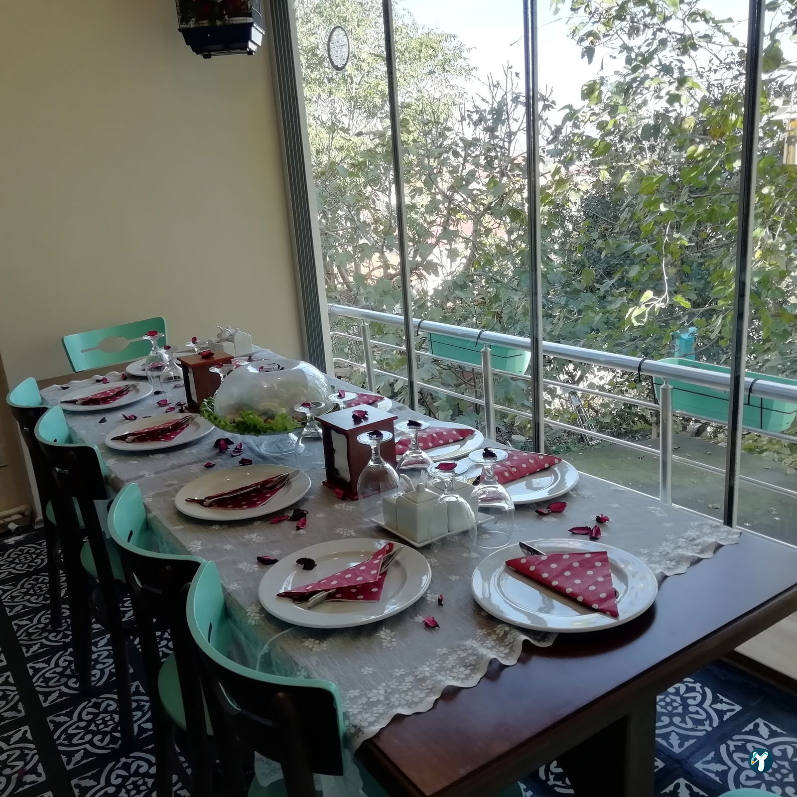 Saklı Mekan Izgara Evi