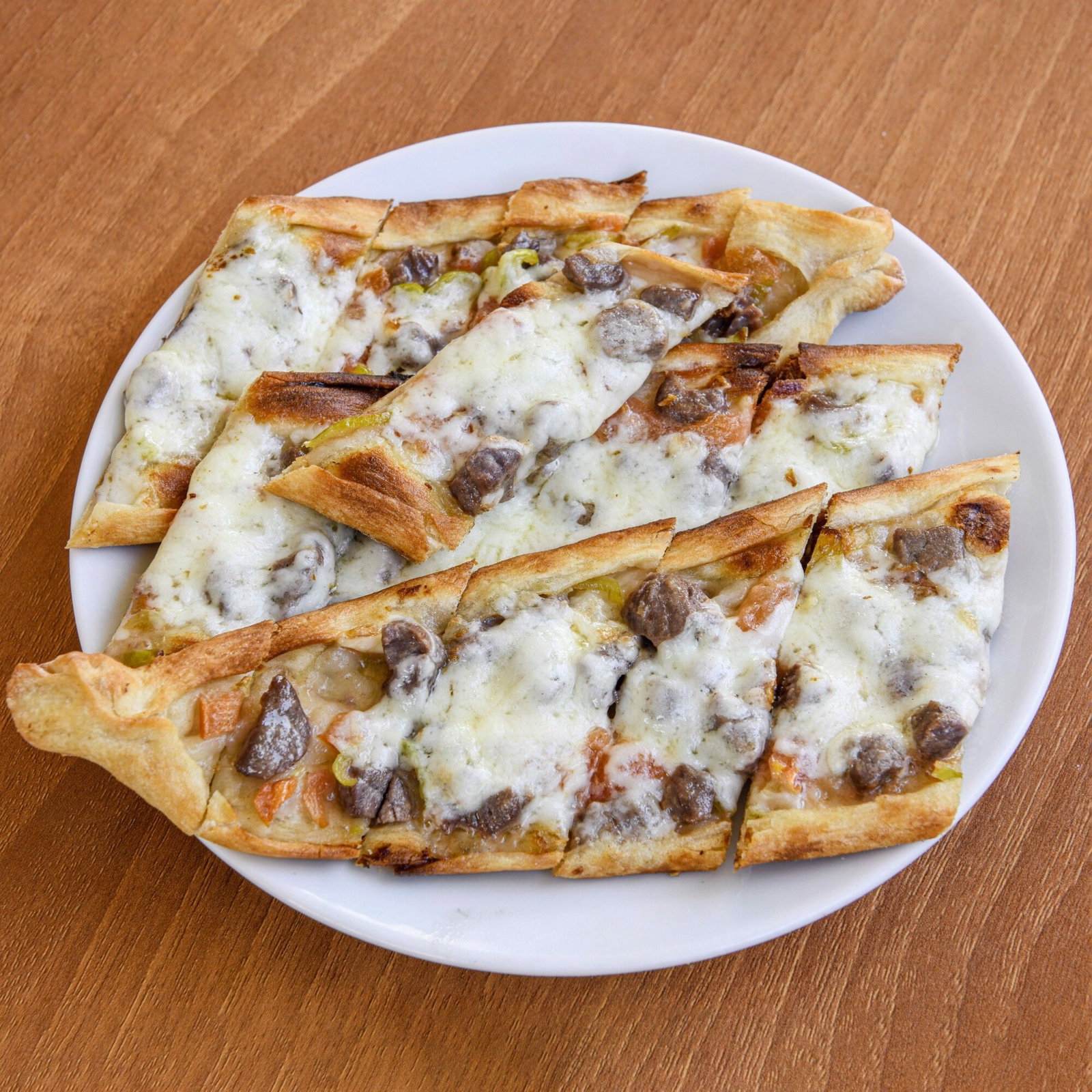 Kaşarlı Kuşbaşılı Pide