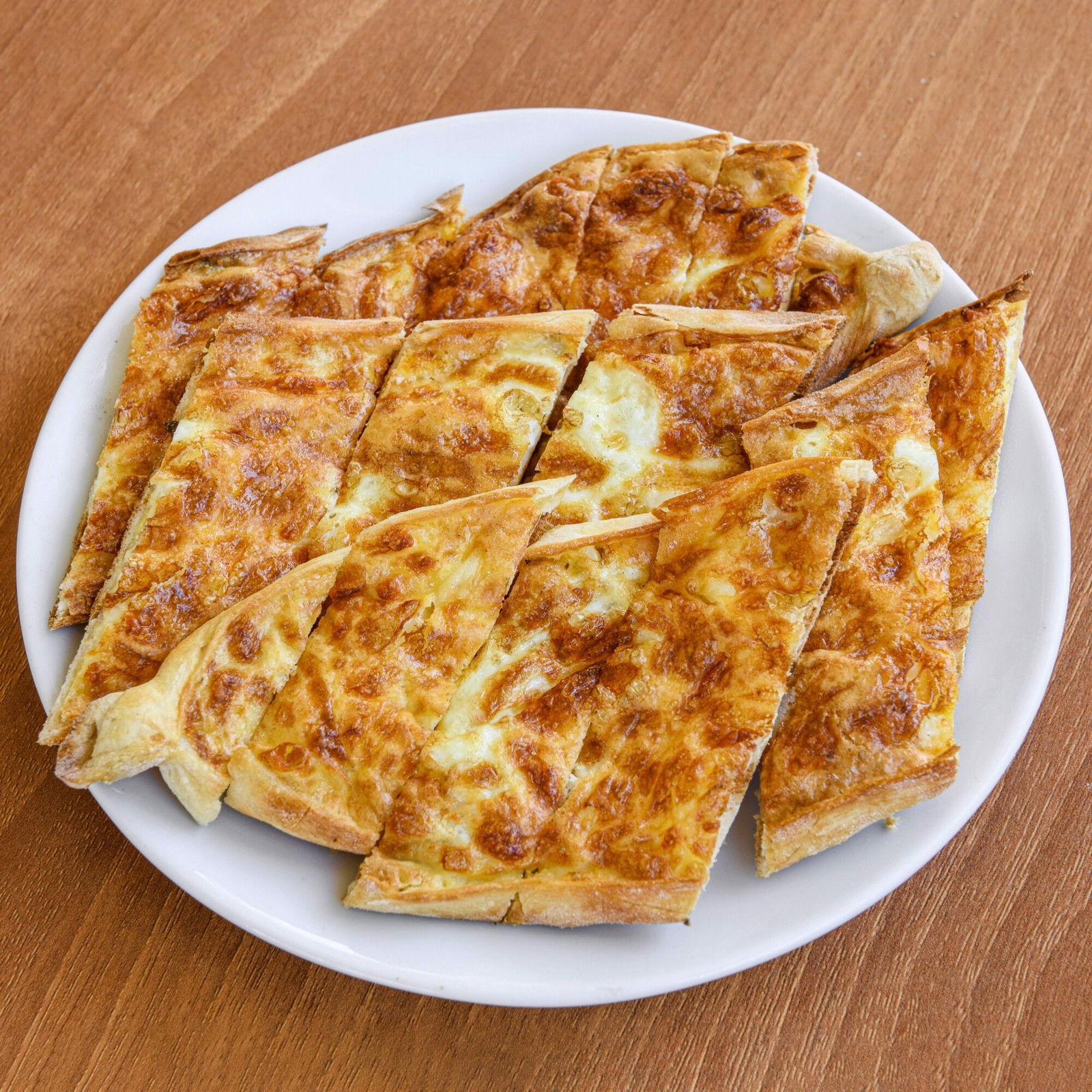 Kaşarlı Yumurtalı Pide