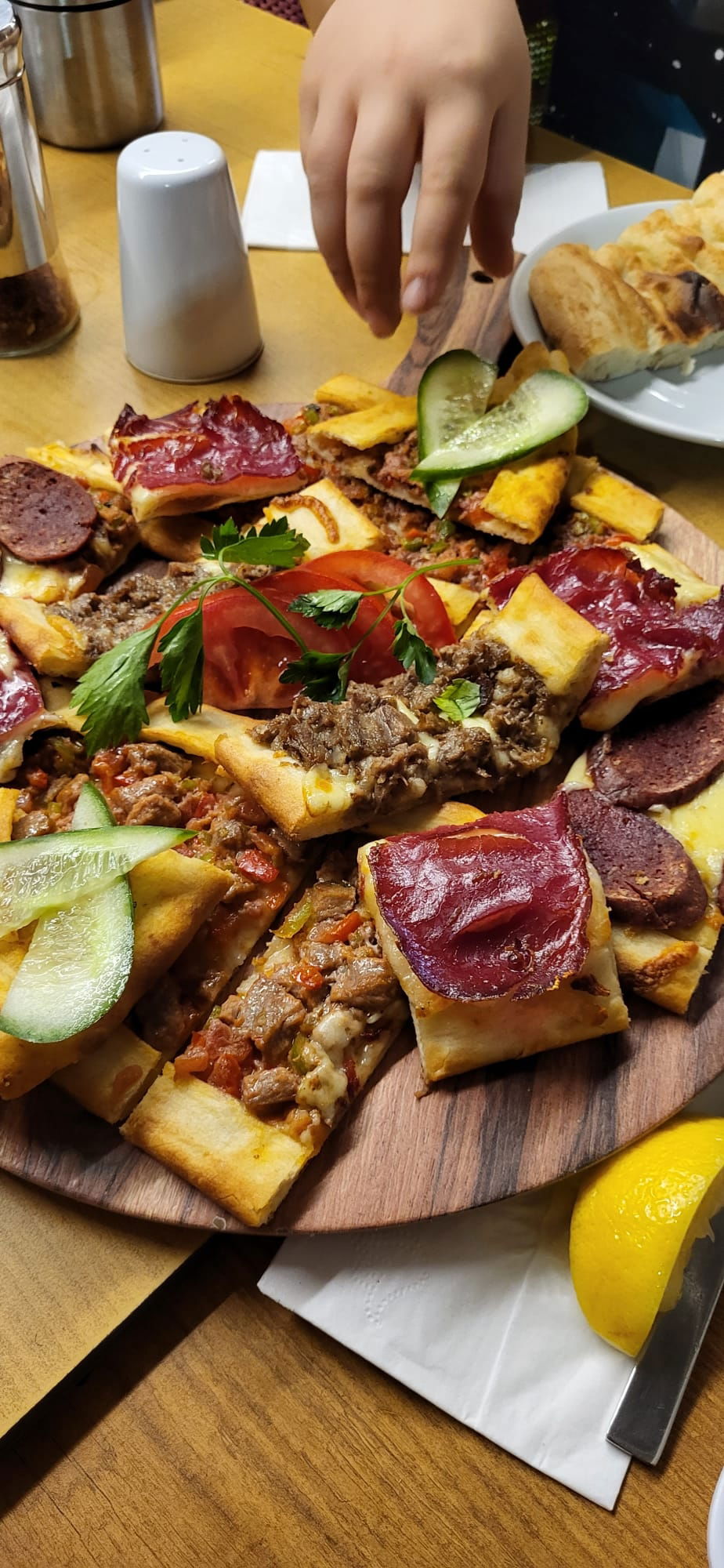 Uzunlar Kebap Kartal Merkez