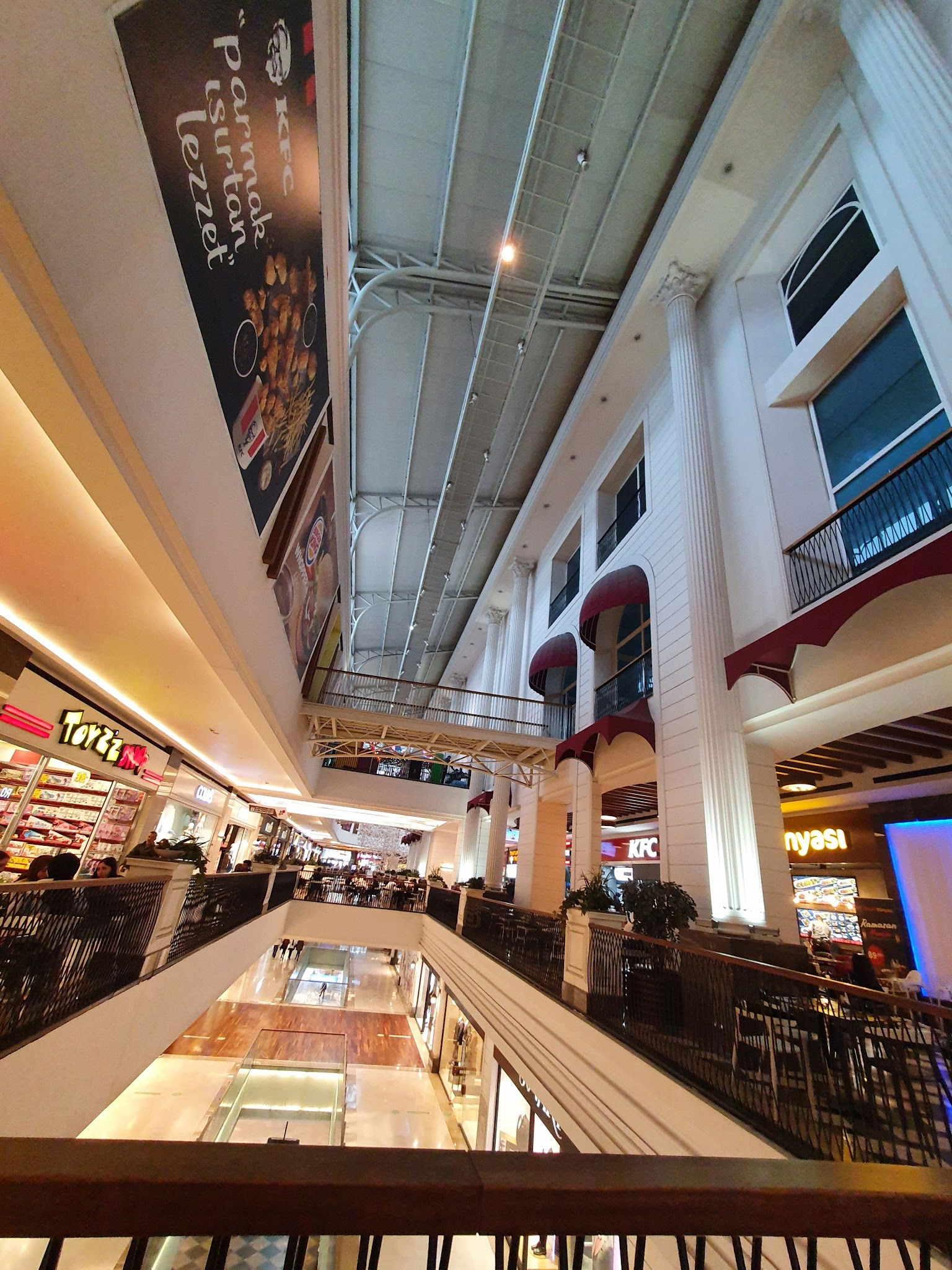 Konya Kentplaza Alışveriş Ve Yaşam Merkezi