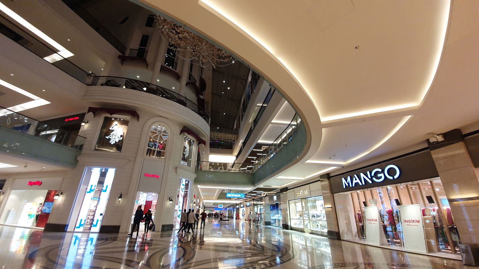 Konya Kentplaza Alışveriş Ve Yaşam Merkezi