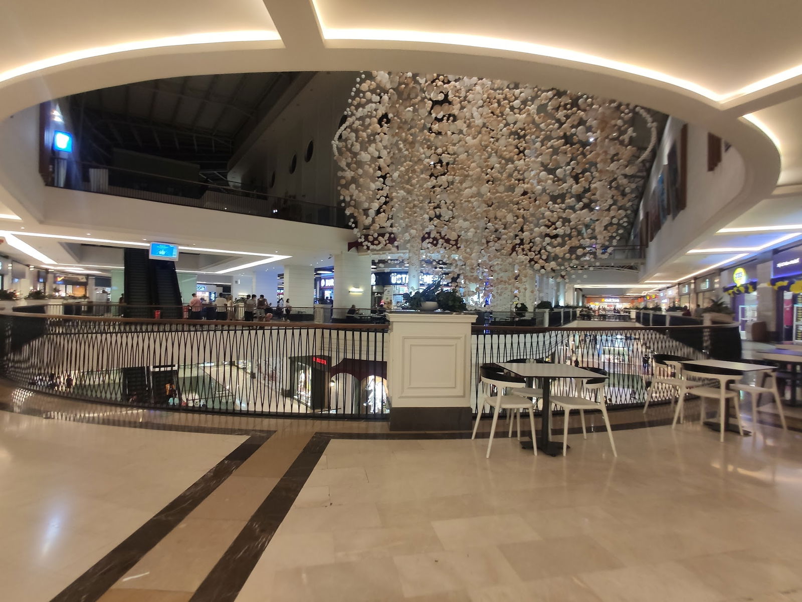 Konya Kentplaza Alışveriş Ve Yaşam Merkezi