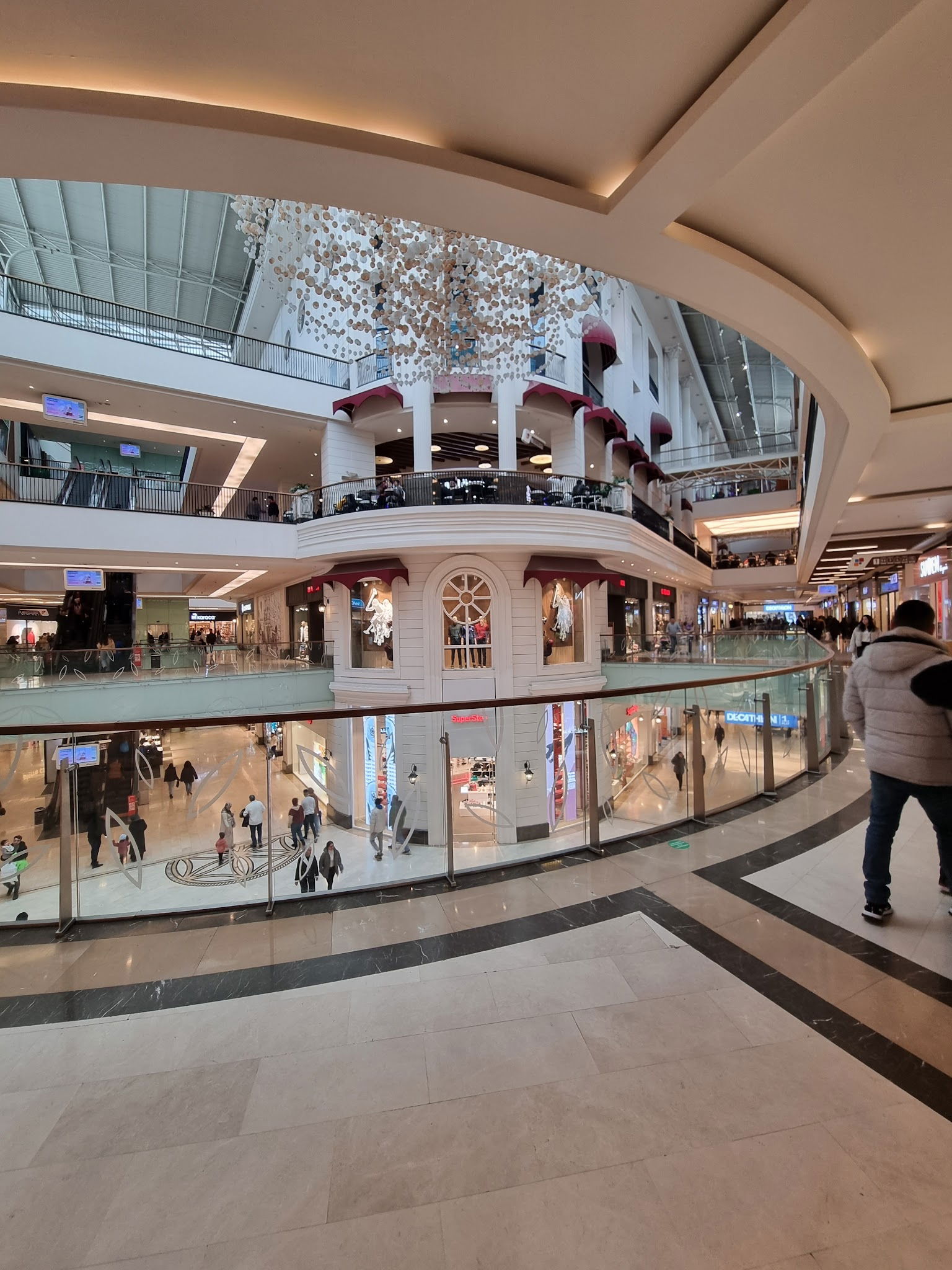 Konya Kentplaza Alışveriş Ve Yaşam Merkezi