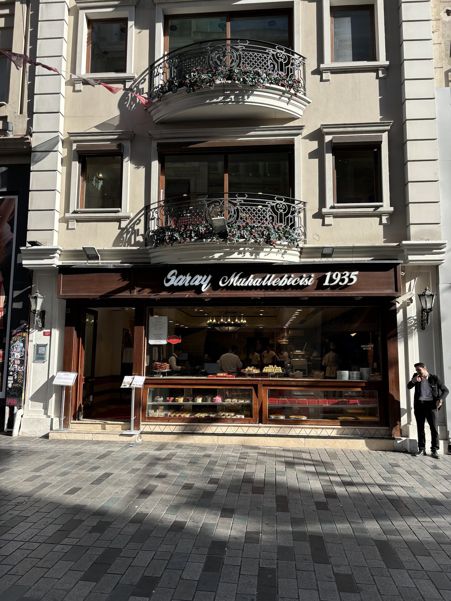 Saray Muhallebicisi - Beyoğlu