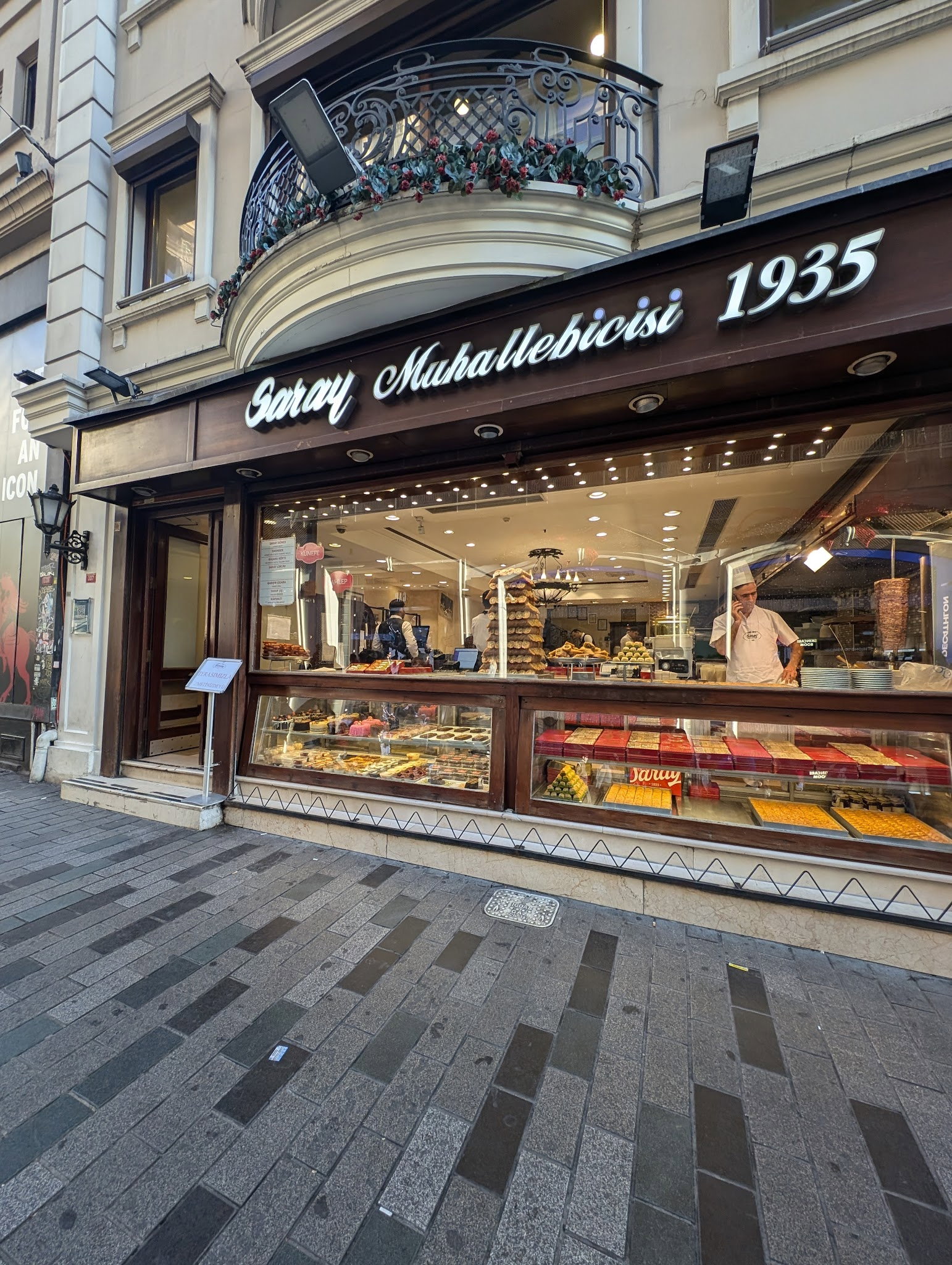 Saray Muhallebicisi - Beyoğlu