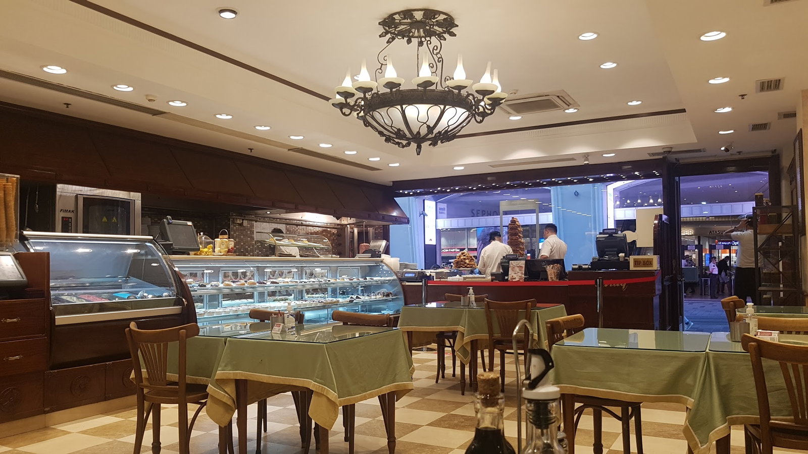 Saray Muhallebicisi - Beyoğlu