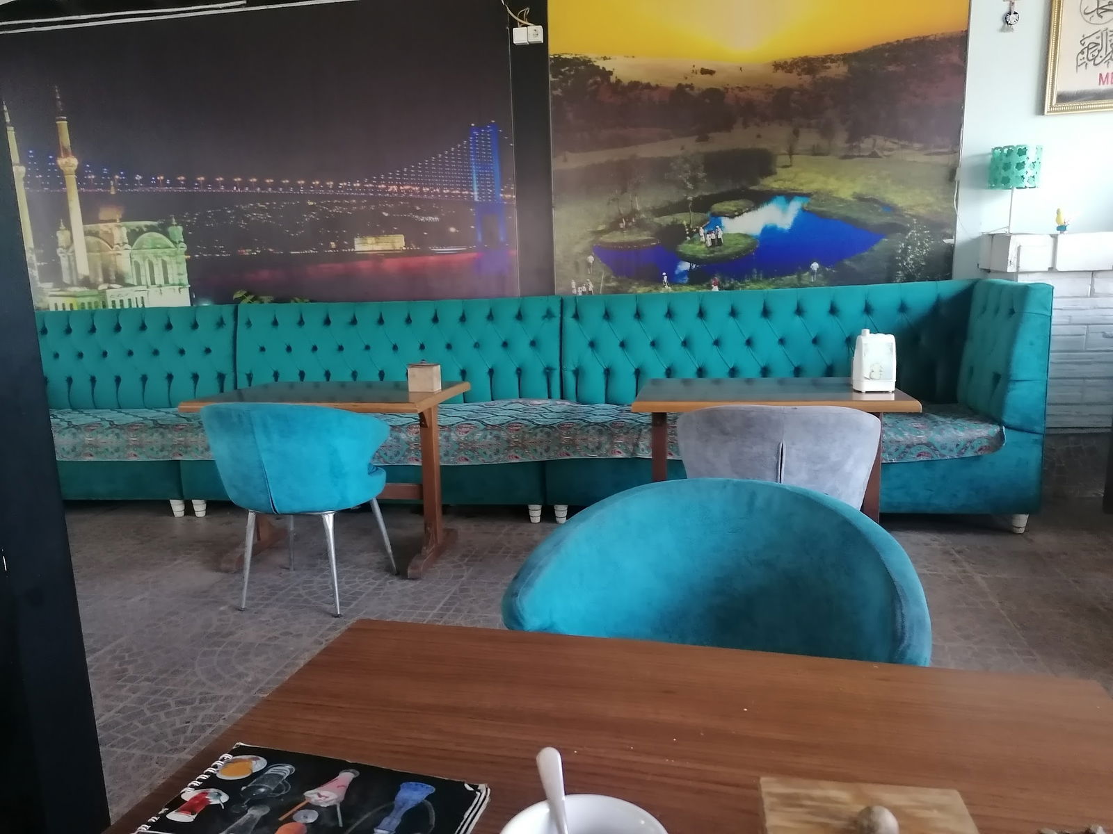 Metro Cafe Restaurant