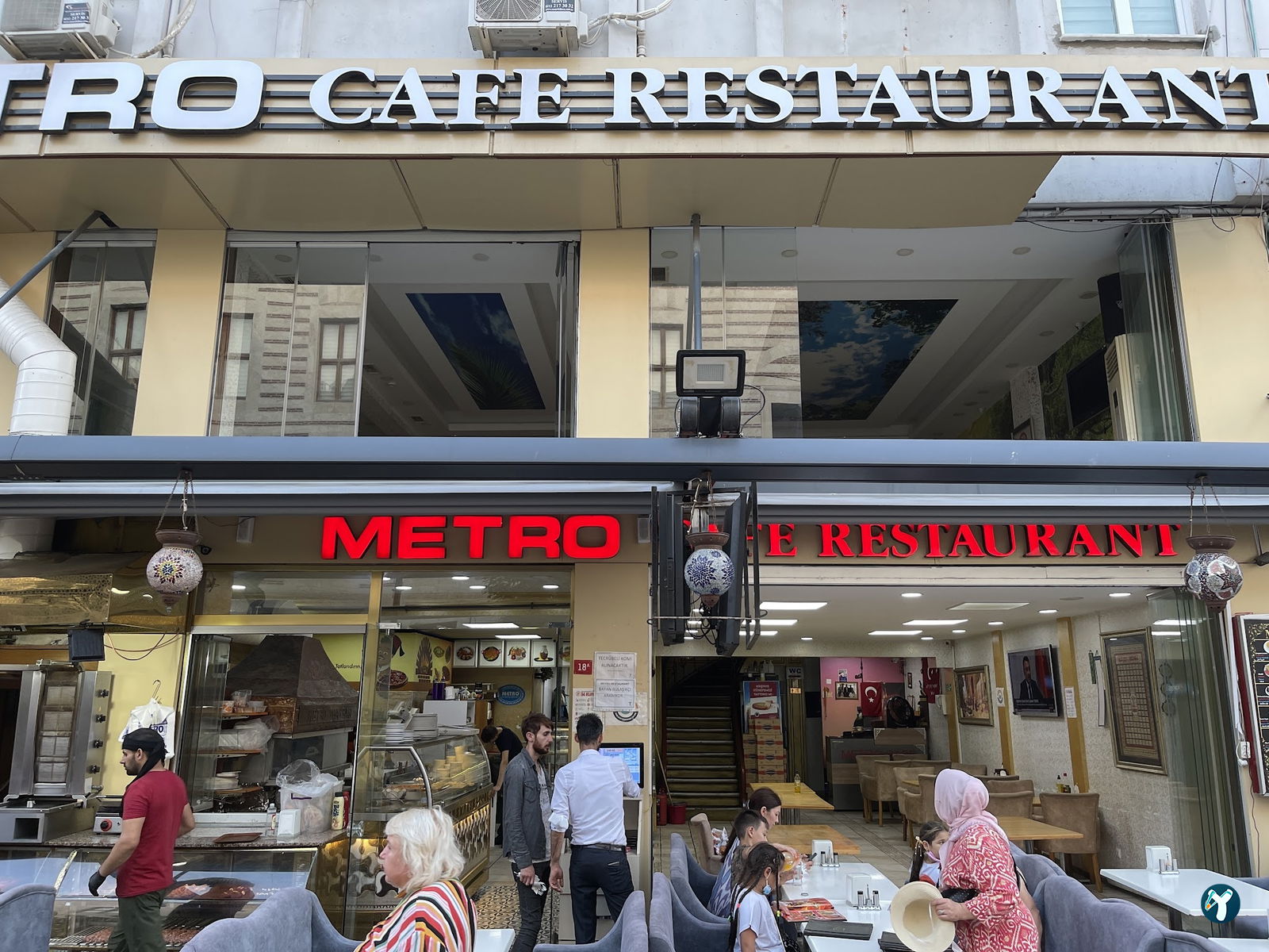 Metro Cafe Restaurant