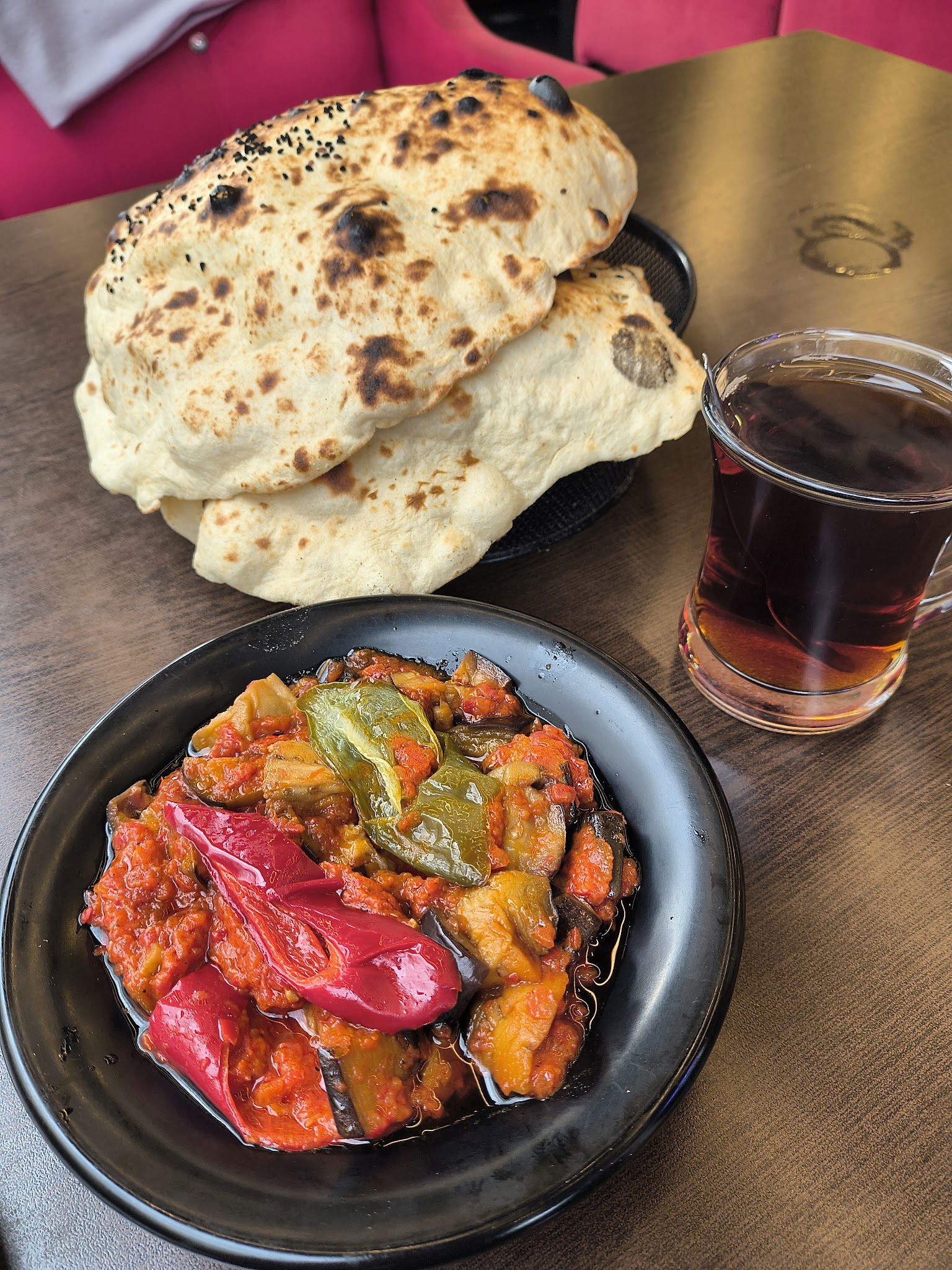 Metro Cafe Restaurant