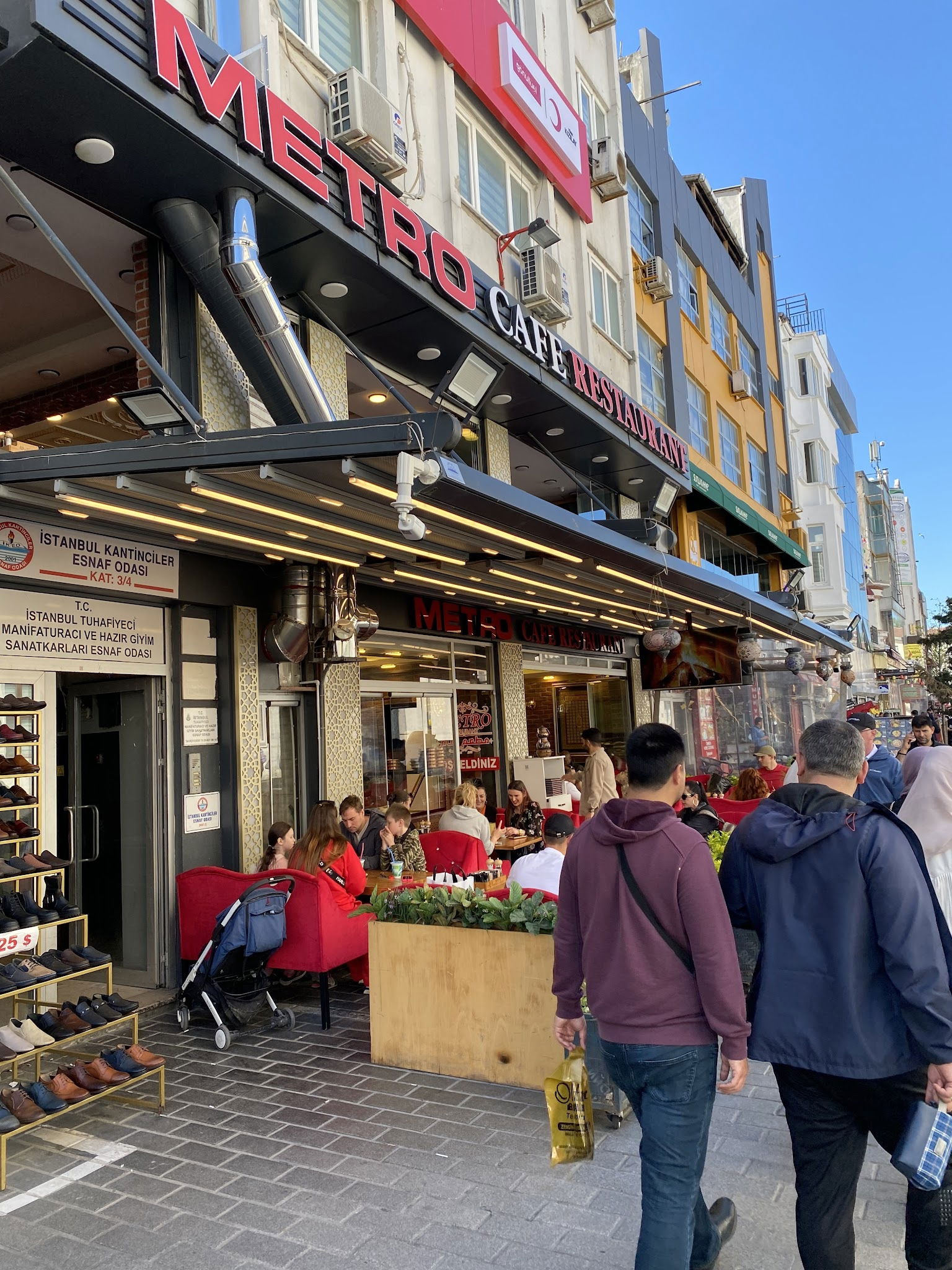 Metro Cafe Restaurant