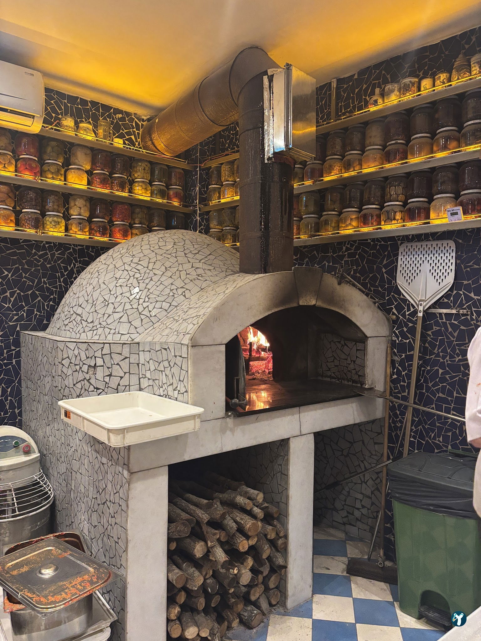 Antique Pizzeria