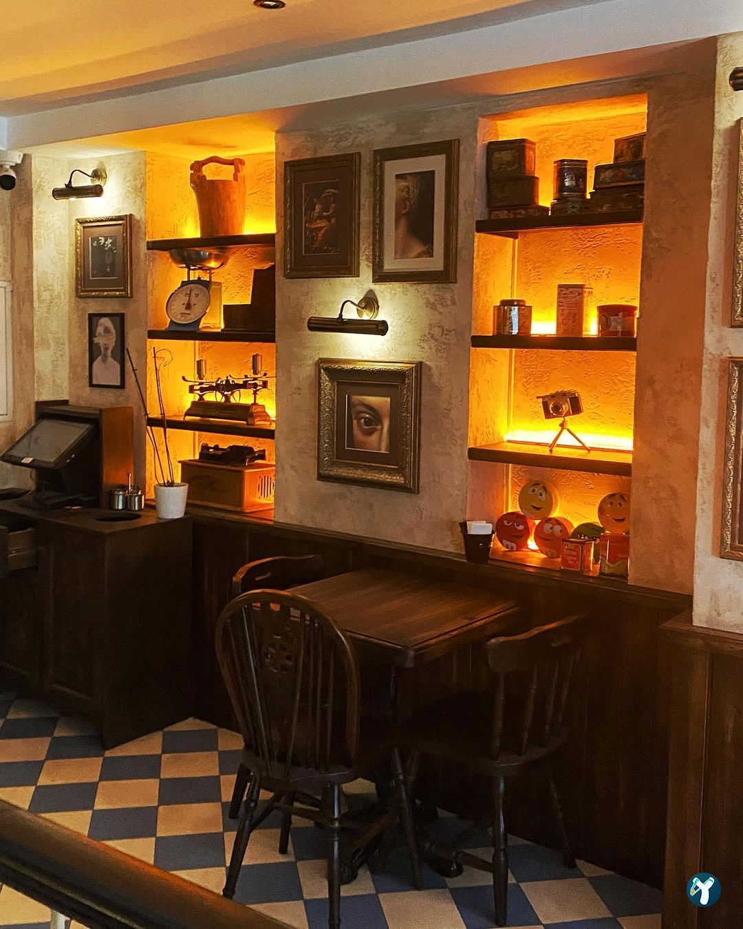 Antique Pizzeria
