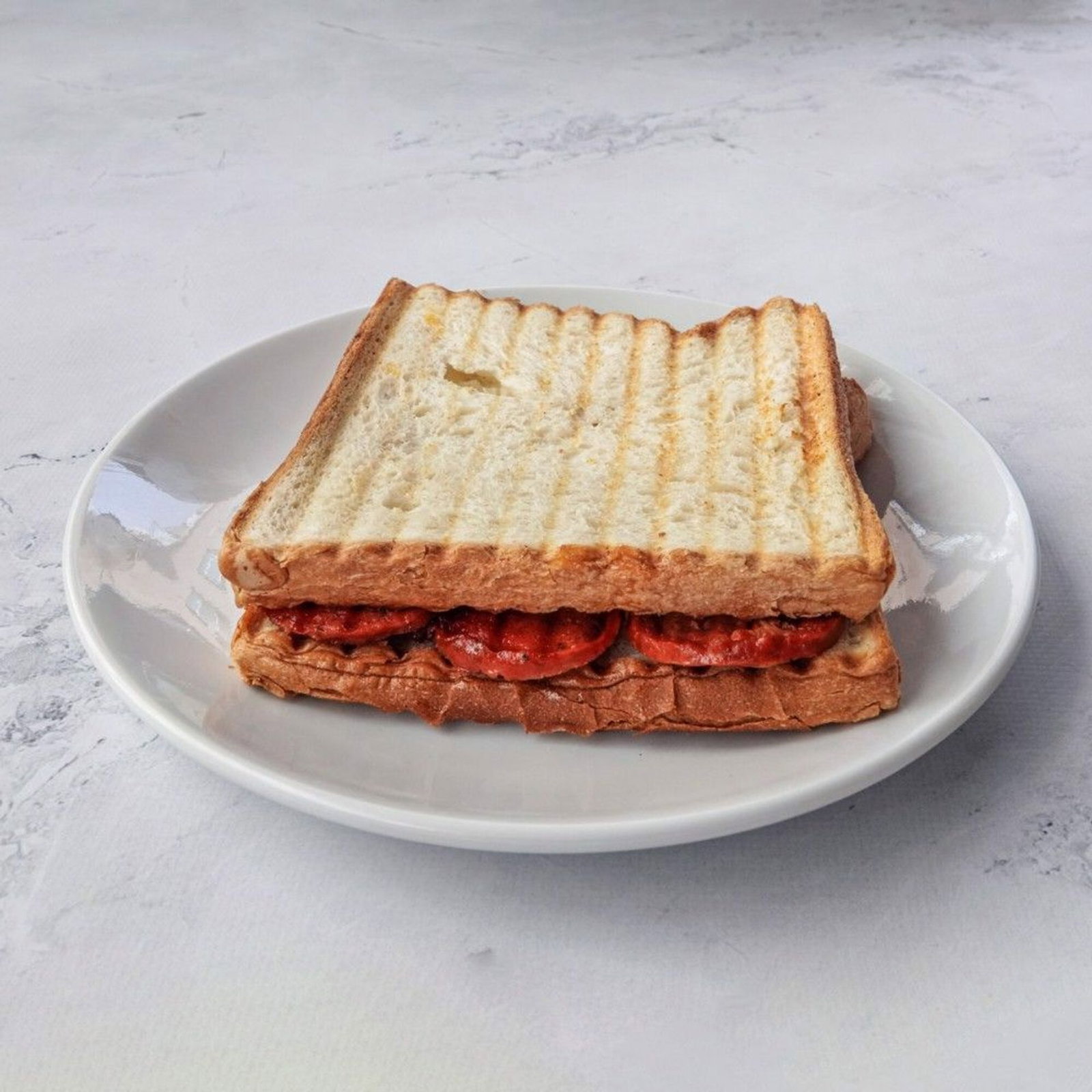 Sucuklu Kaşarlı Kare Tost