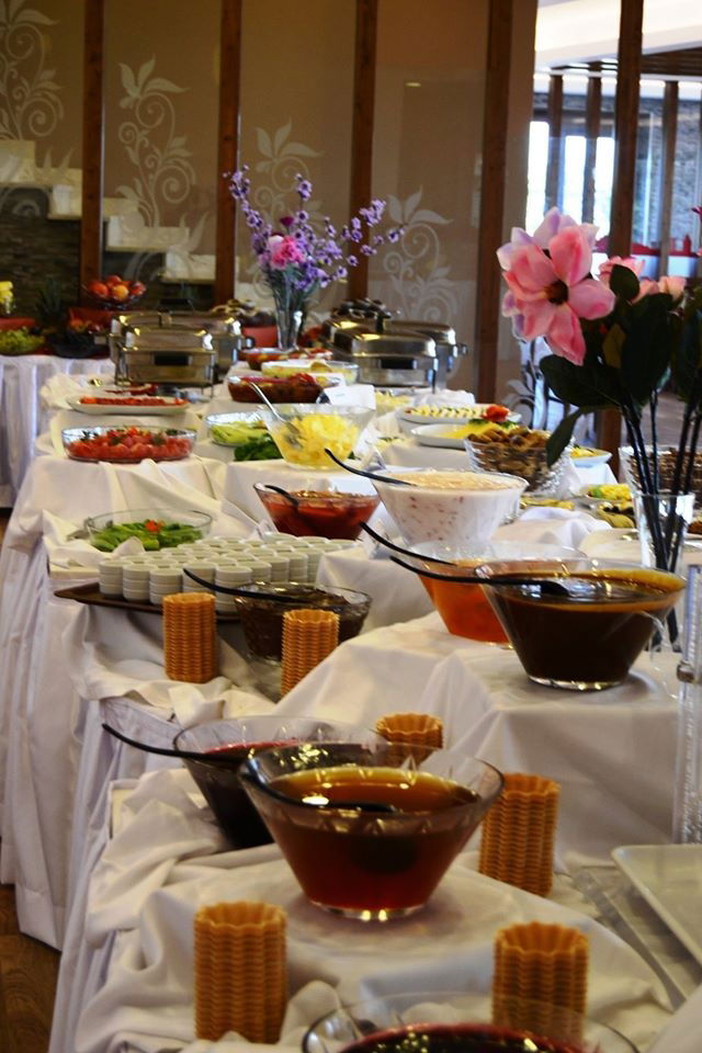 Mavera Cafe Restaurant