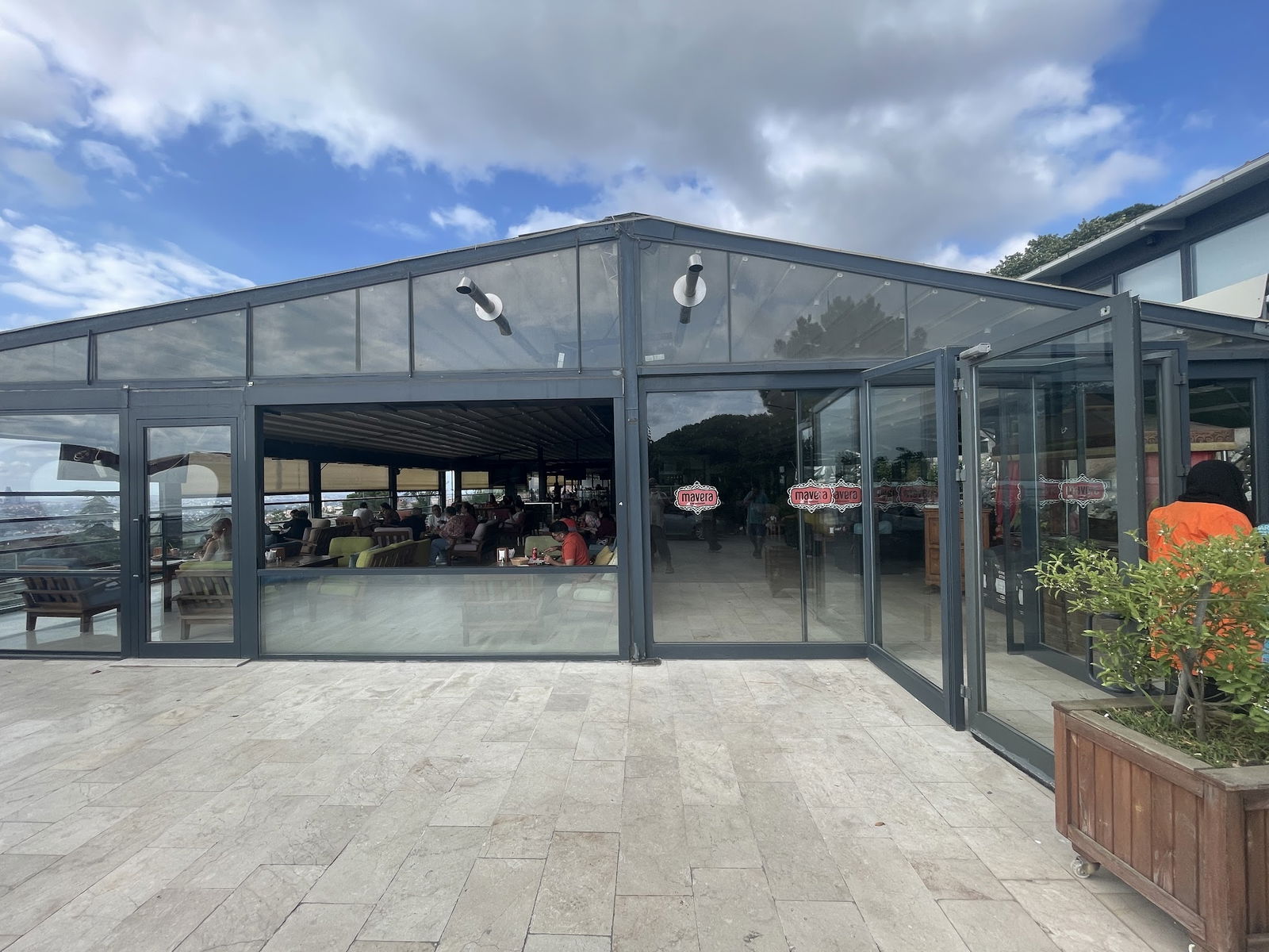 Mavera Cafe Restaurant