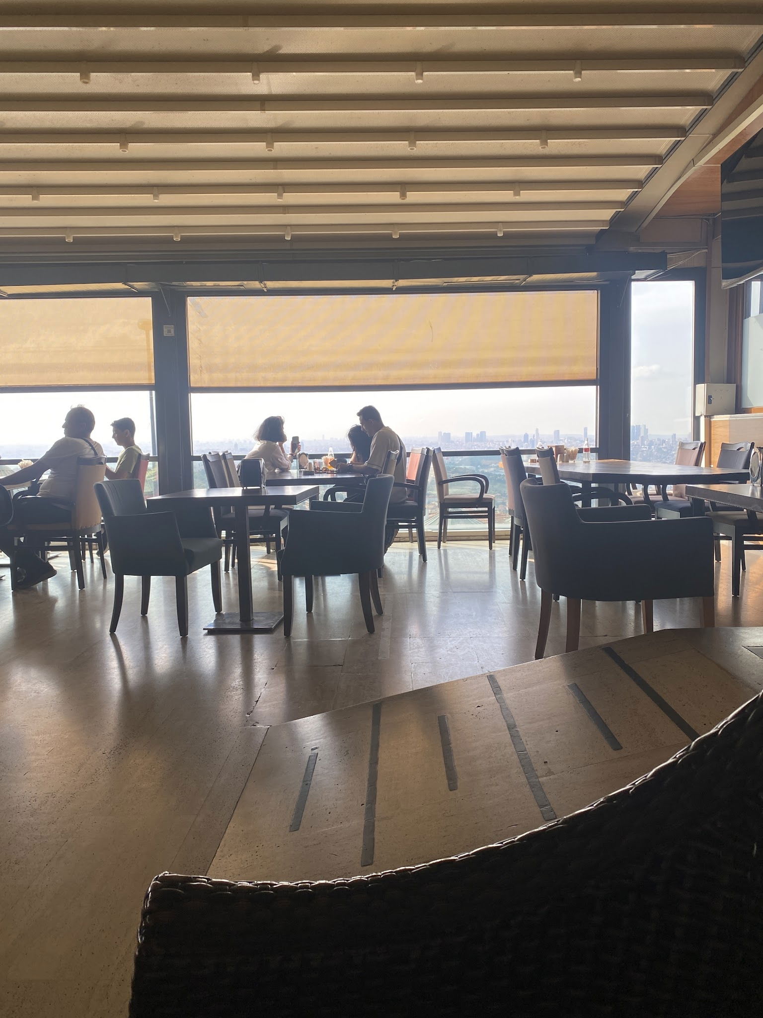 Mavera Cafe Restaurant