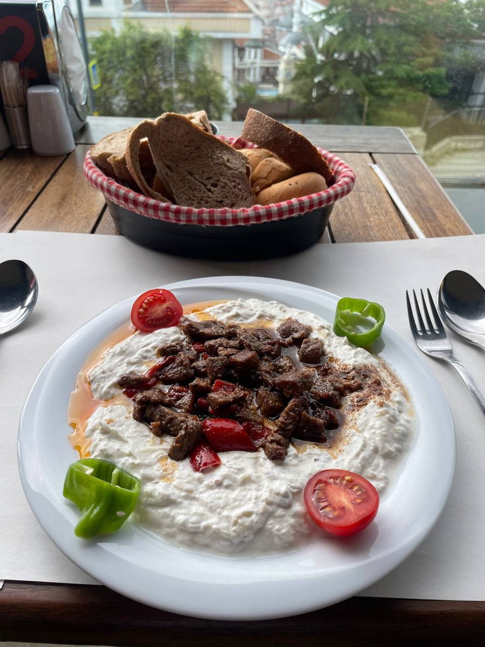 Mavera Cafe Restaurant