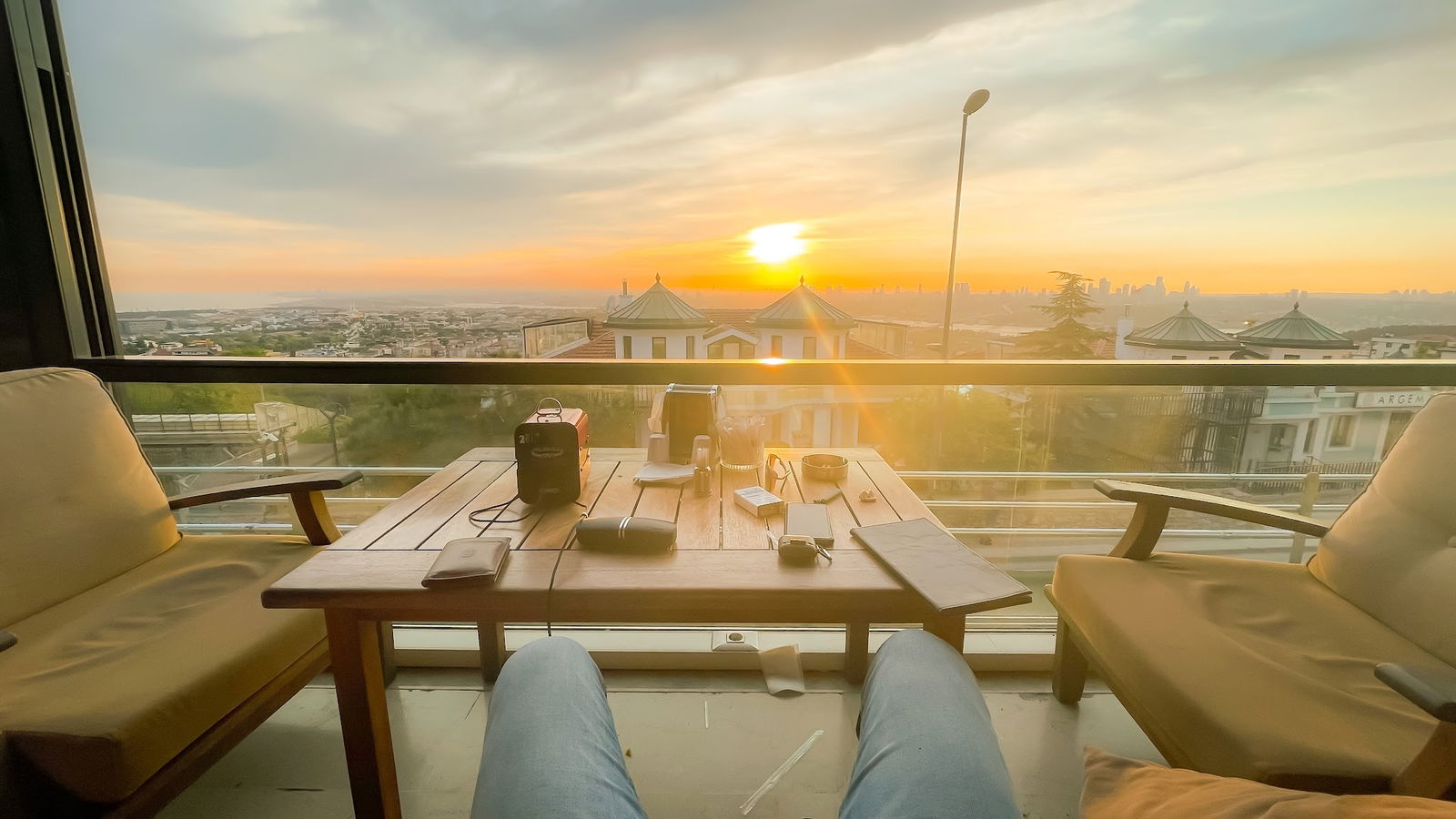 Mavera Cafe Restaurant