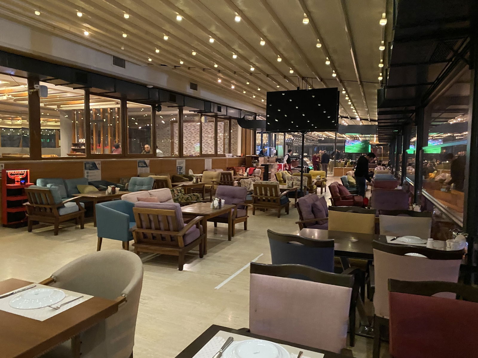 Mavera Cafe Restaurant