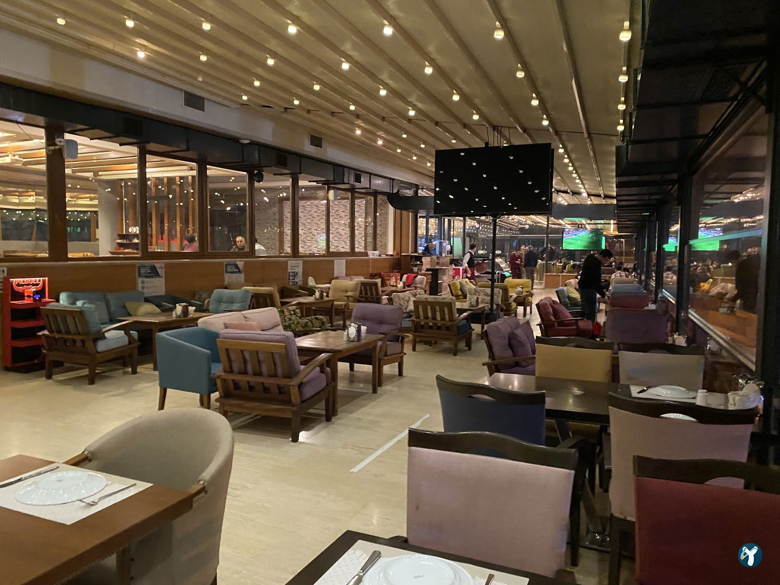 Mavera Cafe Restaurant