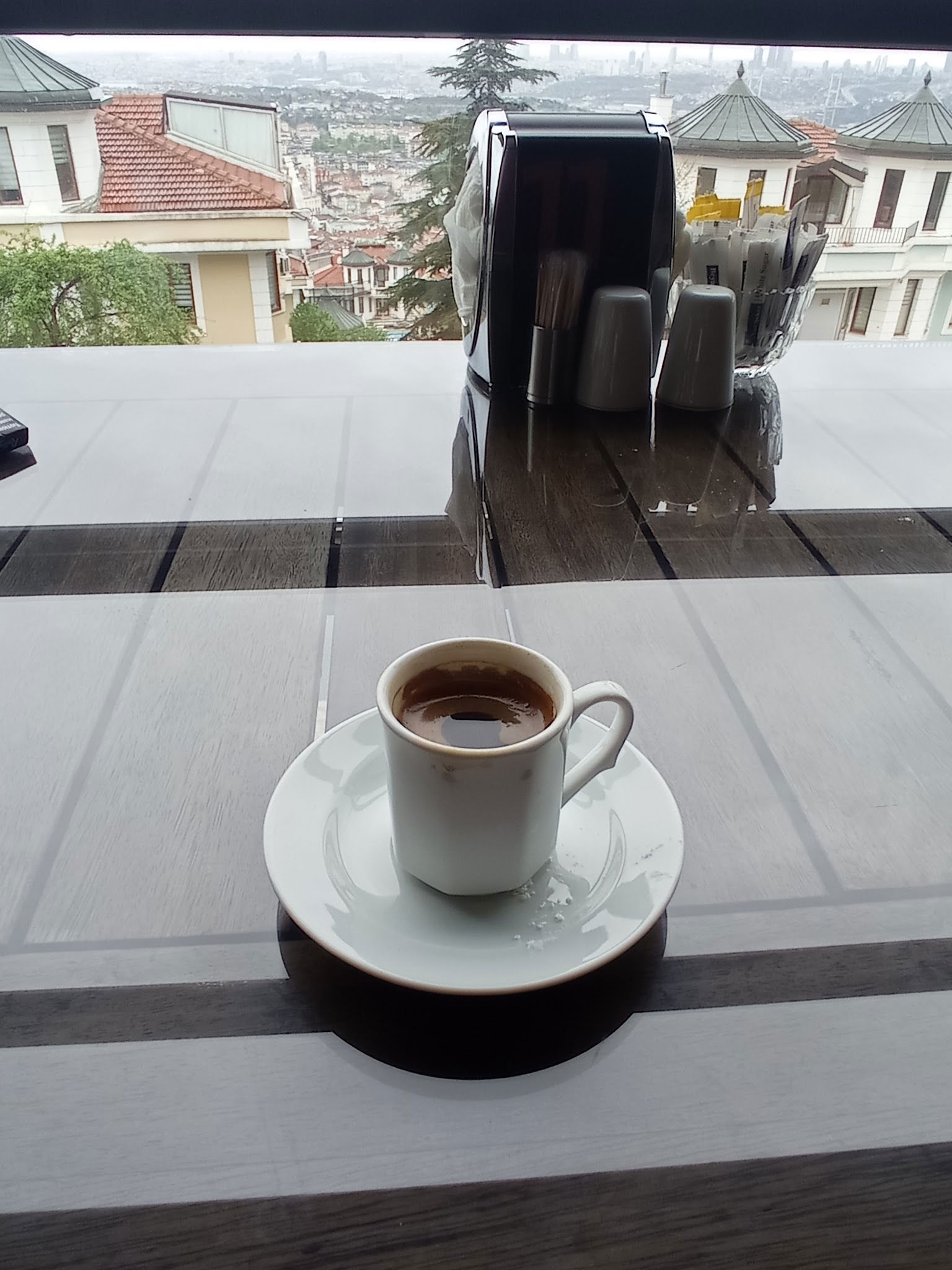 Mavera Cafe Restaurant