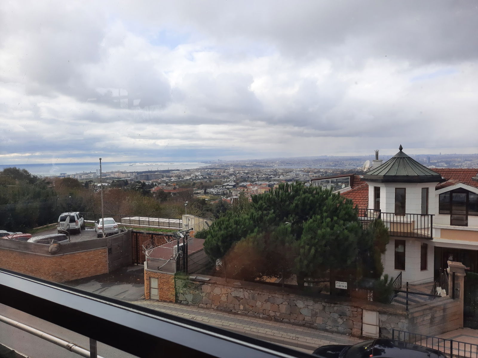 Mavera Cafe Restaurant