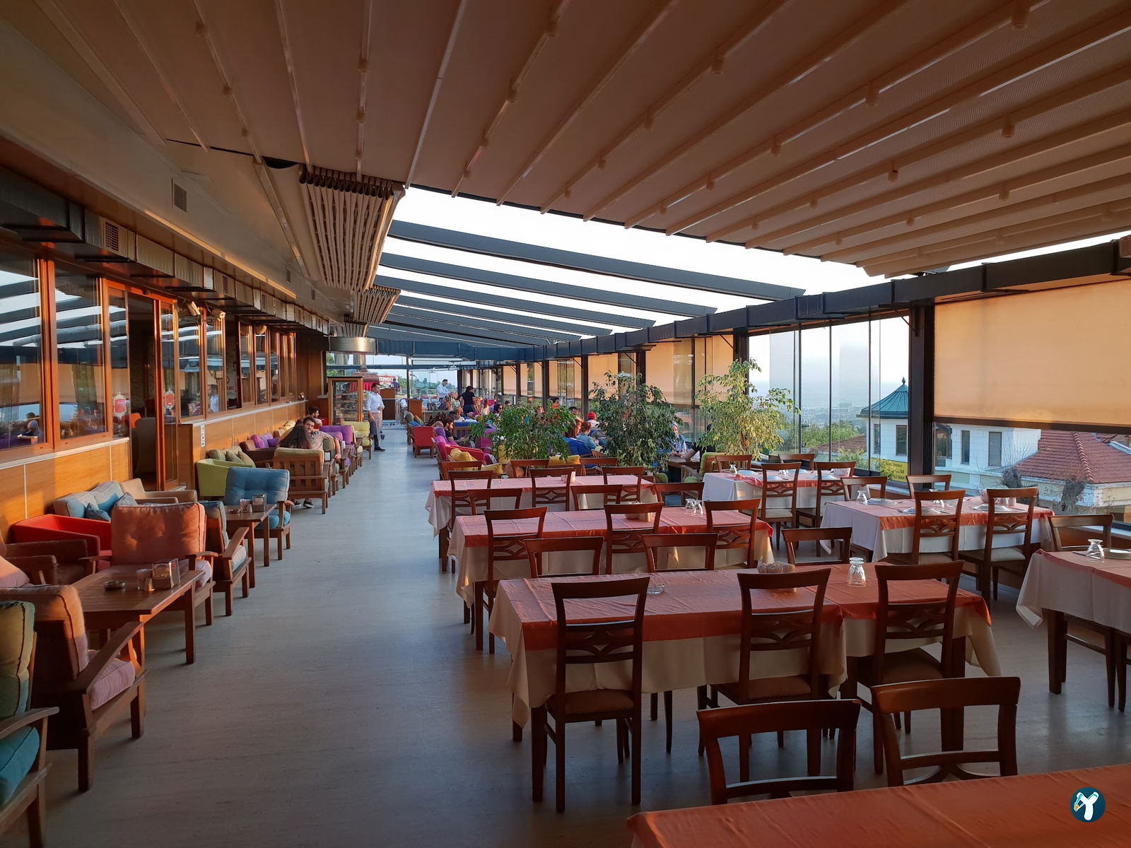 Mavera Cafe Restaurant