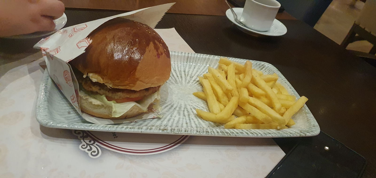 Mavera Cafe Restaurant