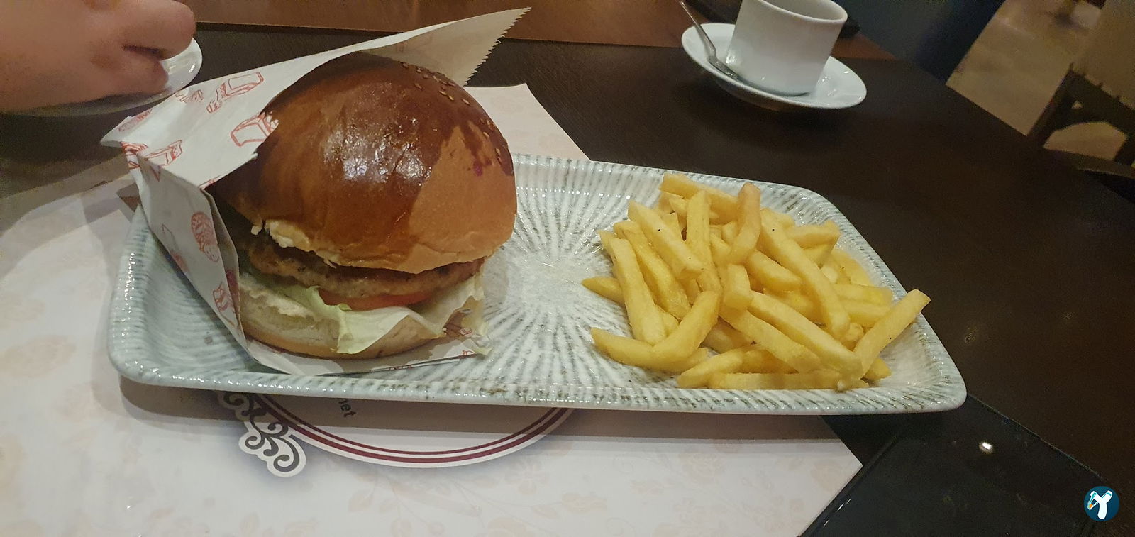 Mavera Cafe Restaurant