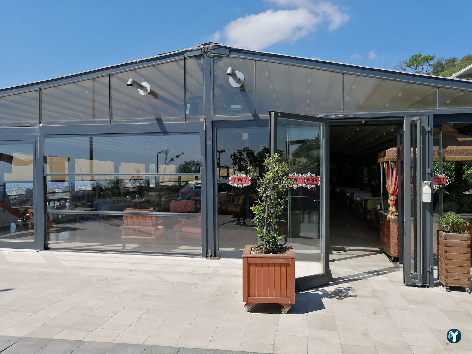 Mavera Cafe Restaurant
