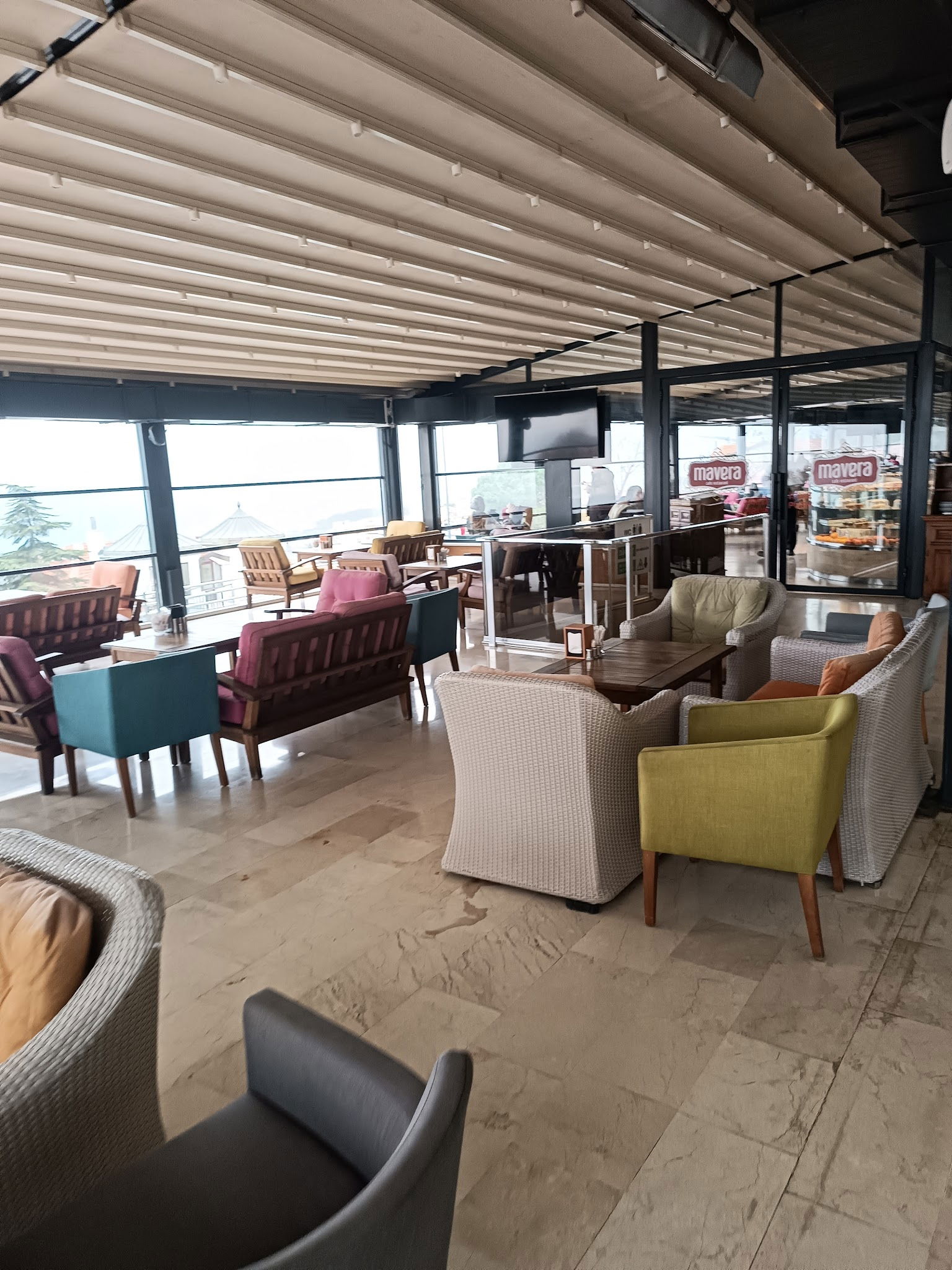 Mavera Cafe Restaurant