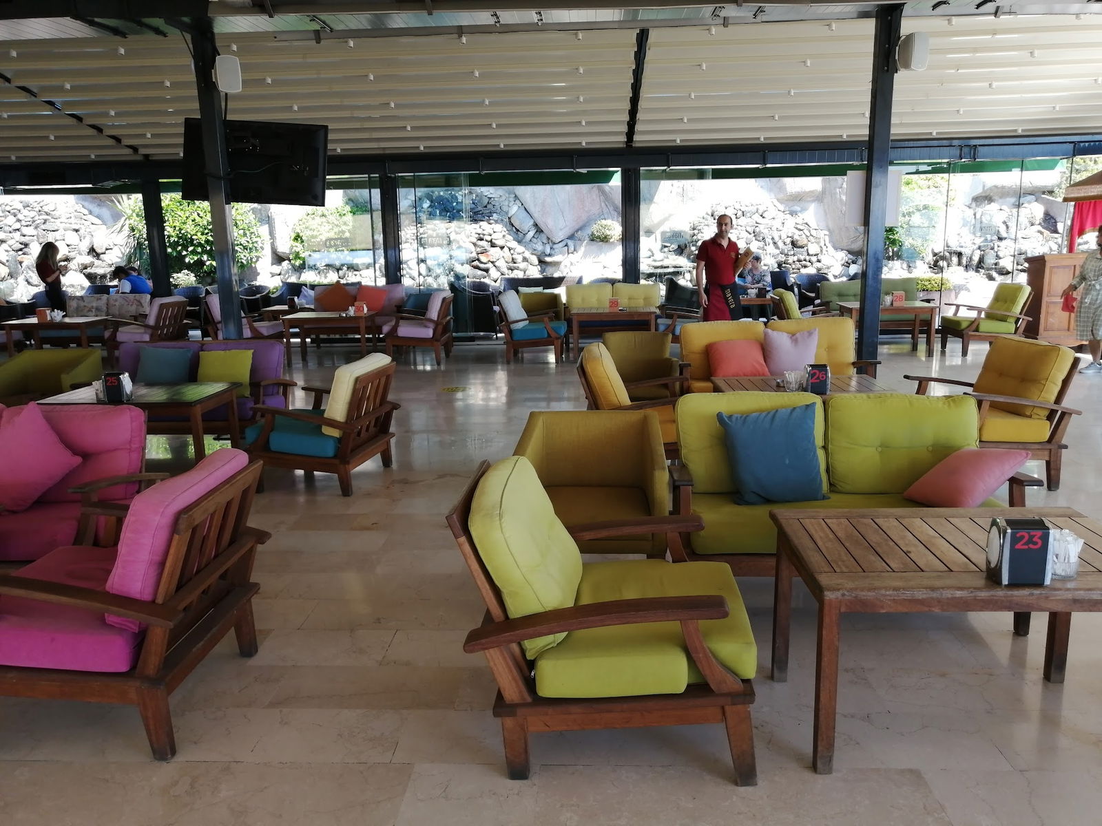 Mavera Cafe Restaurant