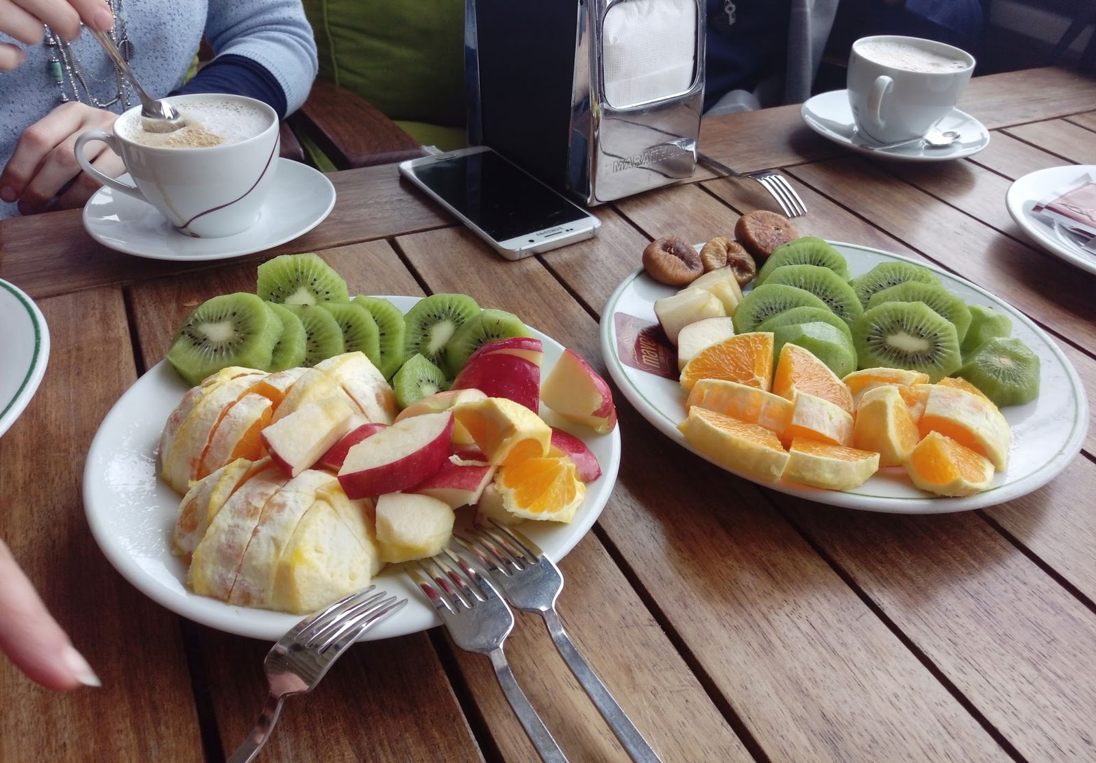 Mavera Cafe Restaurant