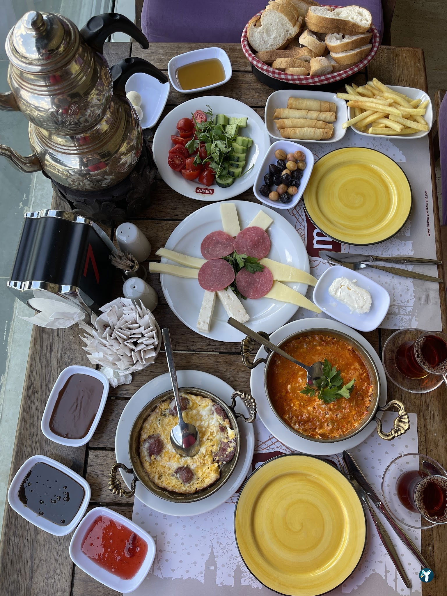 Mavera Cafe Restaurant