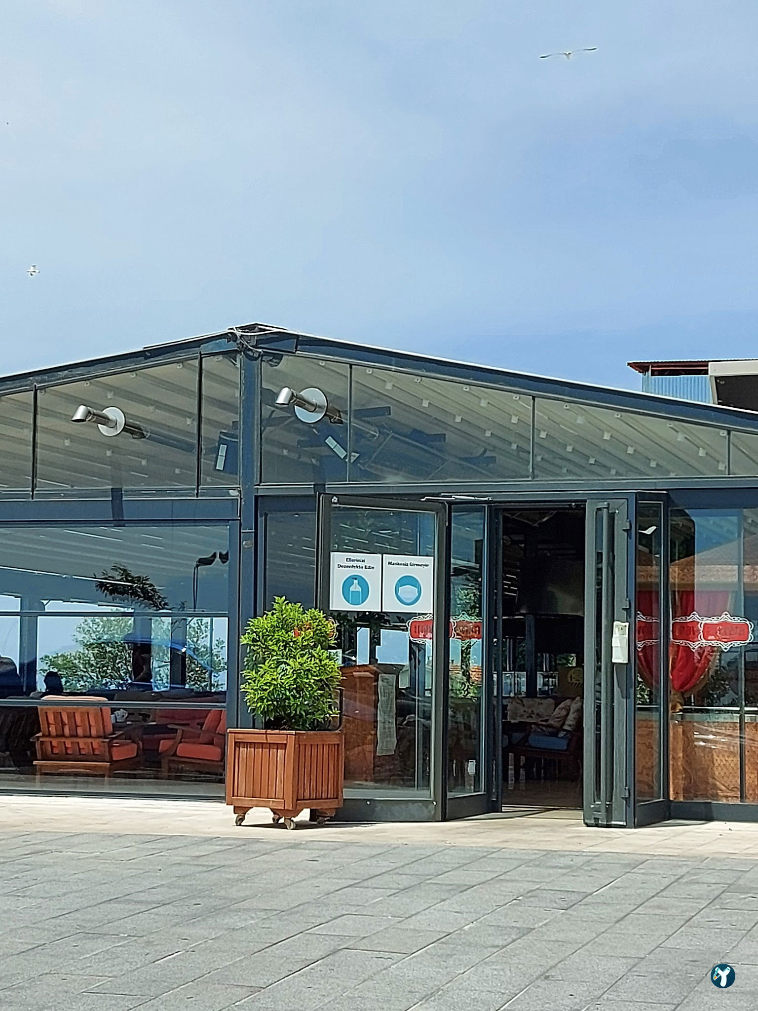 Mavera Cafe Restaurant