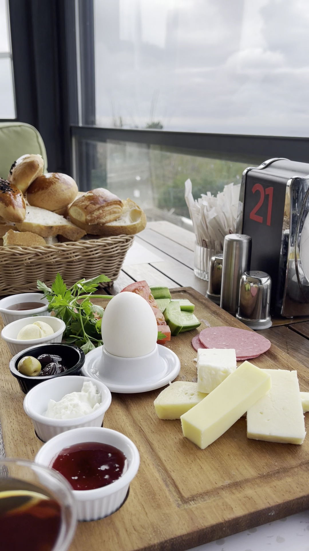 Mavera Cafe Restaurant