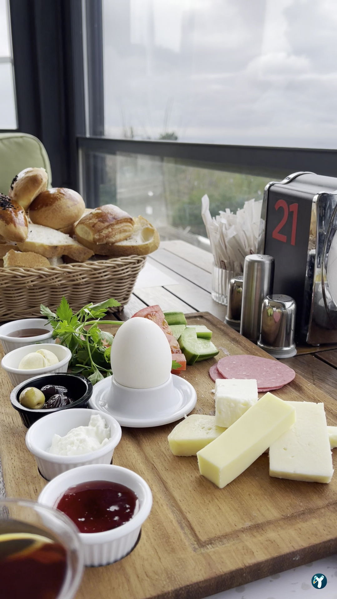 Mavera Cafe Restaurant