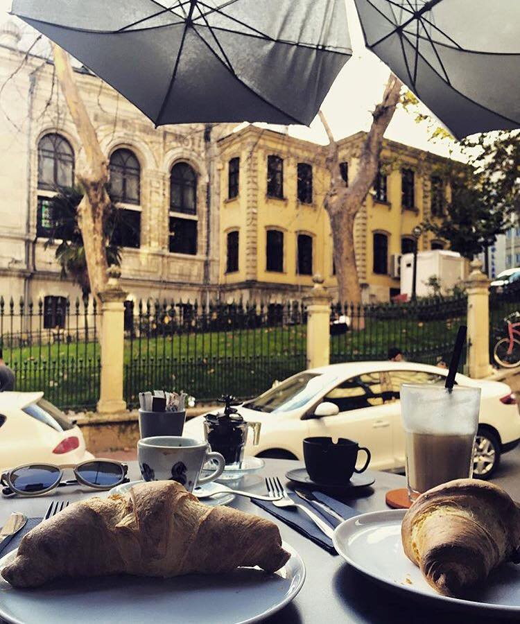 44A Art Gallery & Cafe