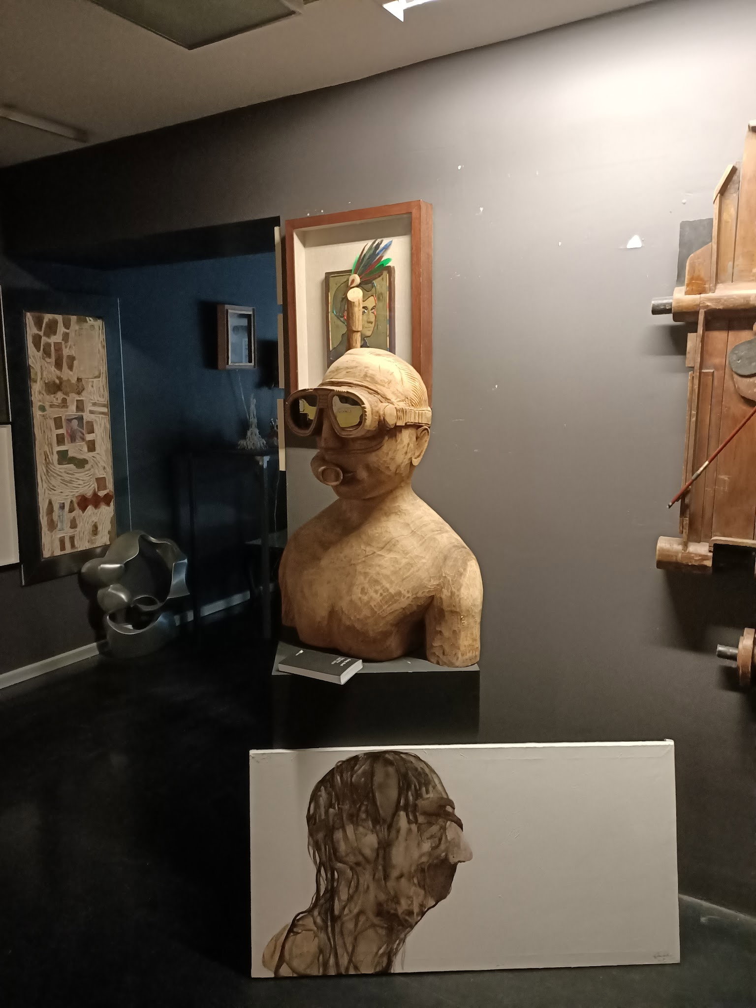 44A Art Gallery & Cafe