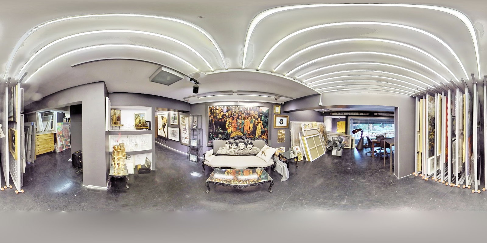 44A Art Gallery & Cafe
