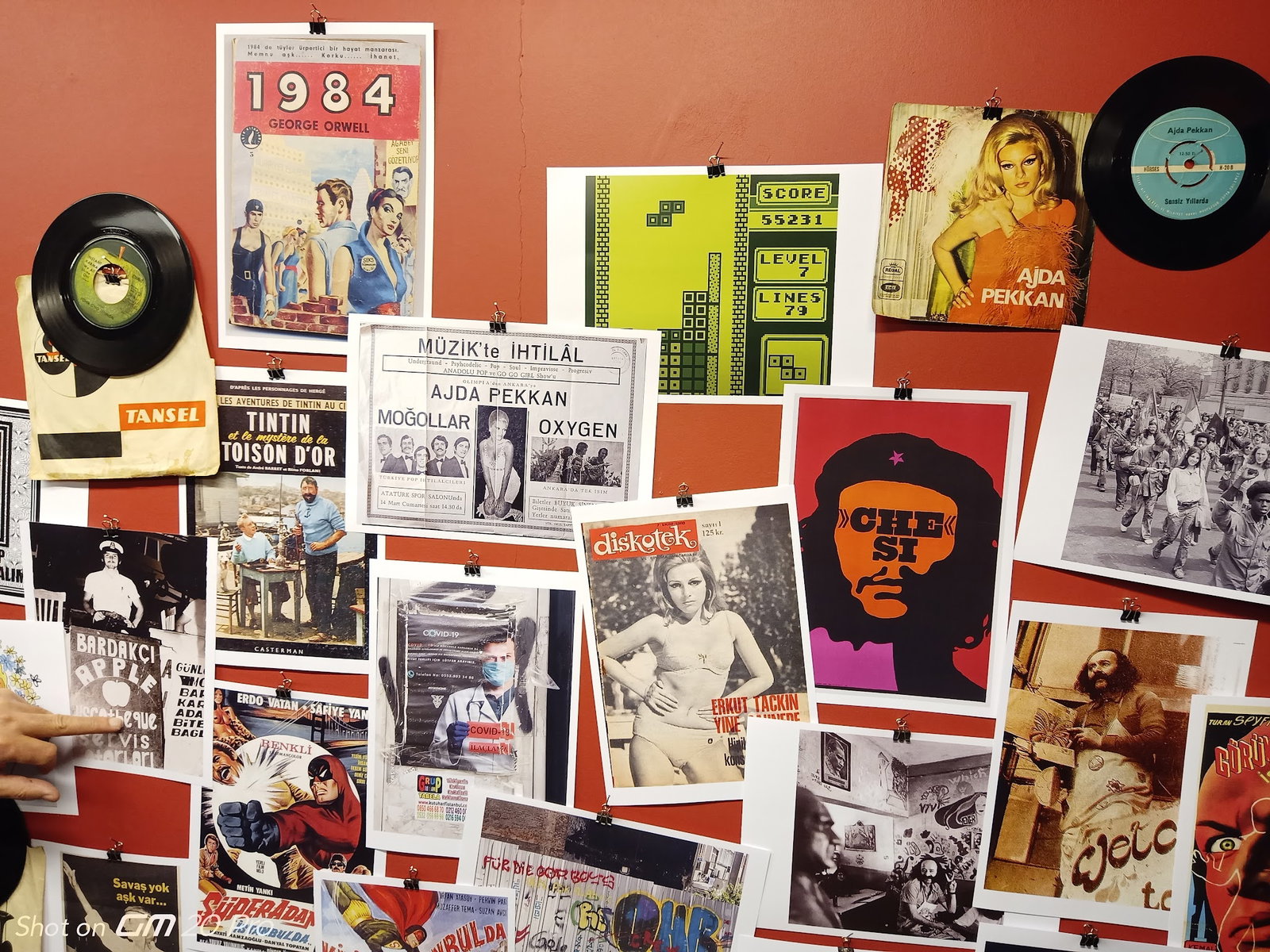 44A Art Gallery & Cafe