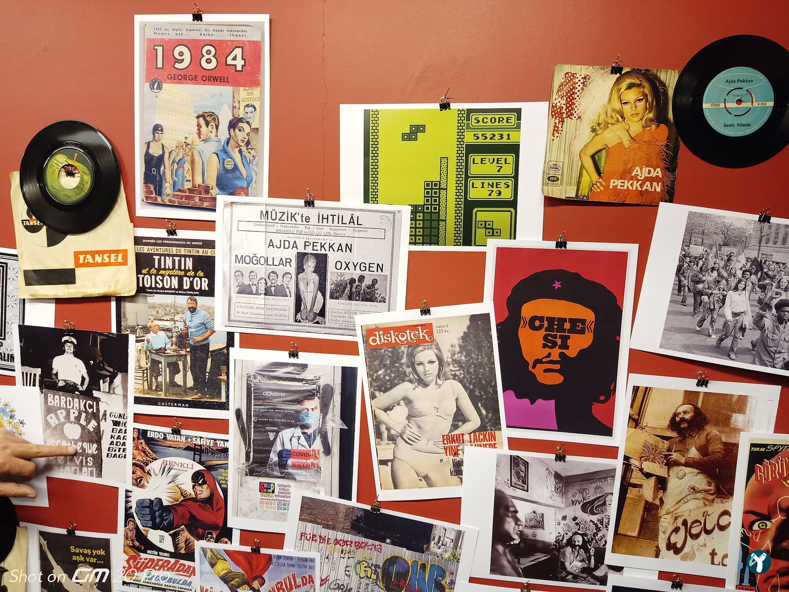 44A Art Gallery & Cafe