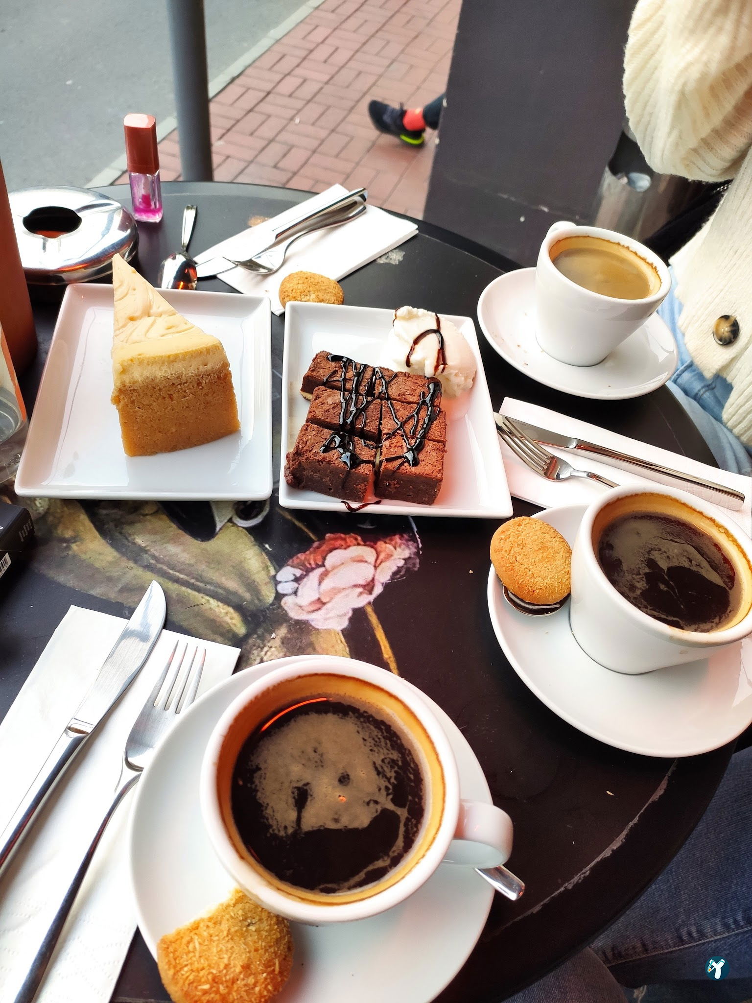 44A Art Gallery & Cafe